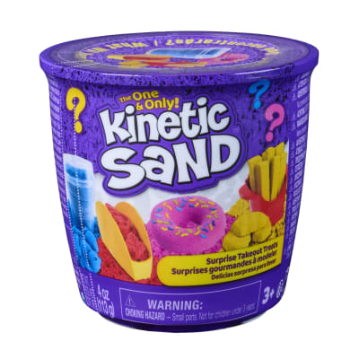 Kinetic Sand, Surprise Takeout Treats with 4 oz Play Sand & 2 Play Food Accessories (Styles May Vary), Toddler Toys, Arts and Crafts Kids Toys for Girls & Boys Ages 3 and up