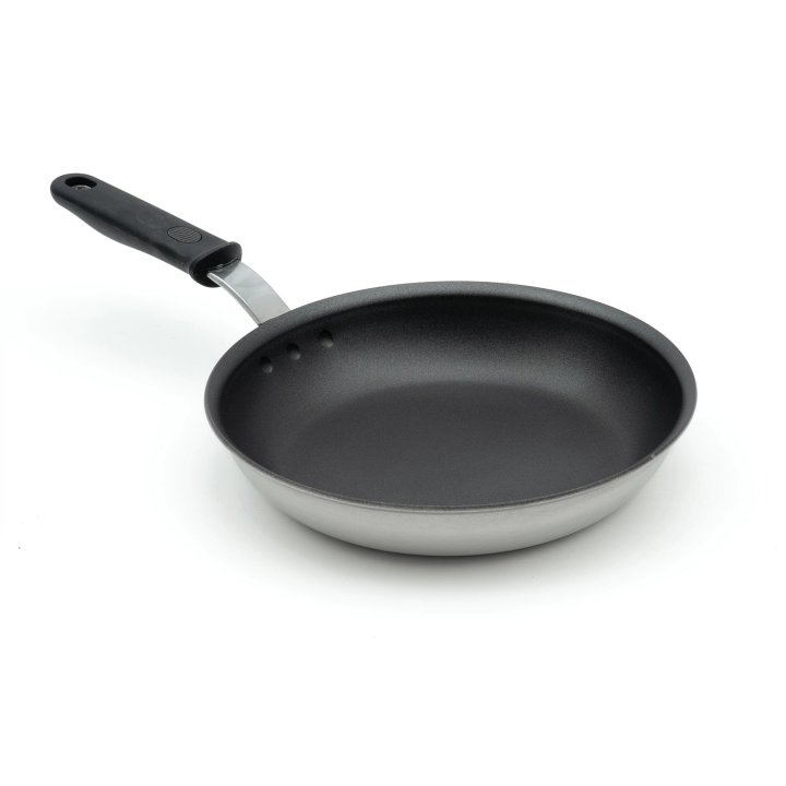 10-inch Wear-Ever® rivetless fry pan with CeramiGuard® II nonstick coating and silicone handle