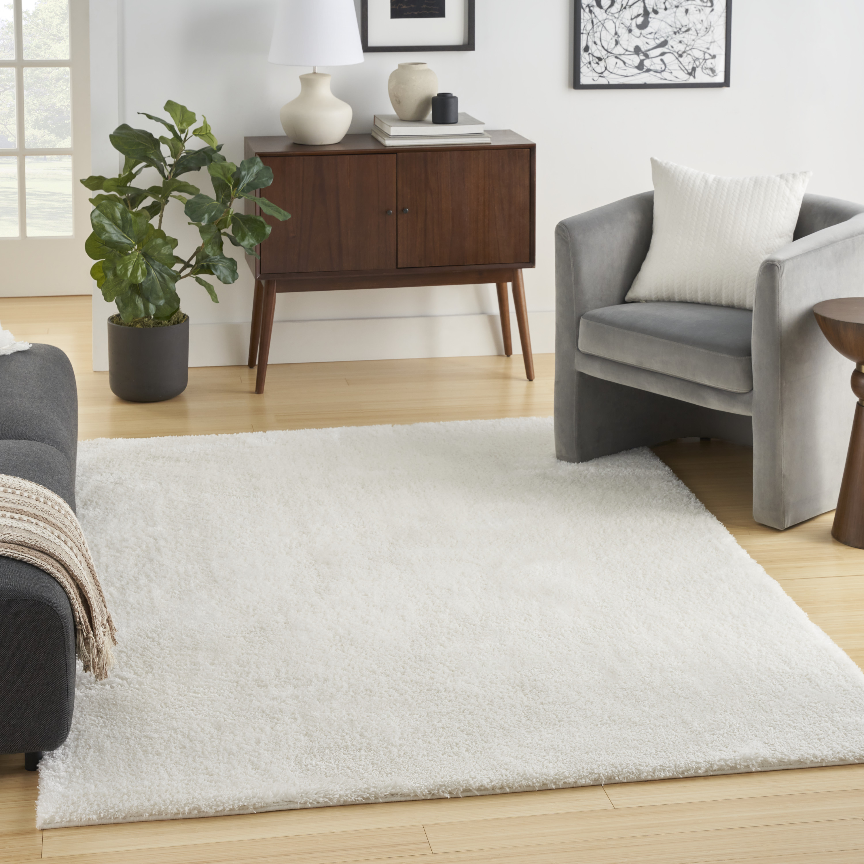 Nourison Pacific Shag 5'3" x 7'3" Ivory Shag Indoor Rug
