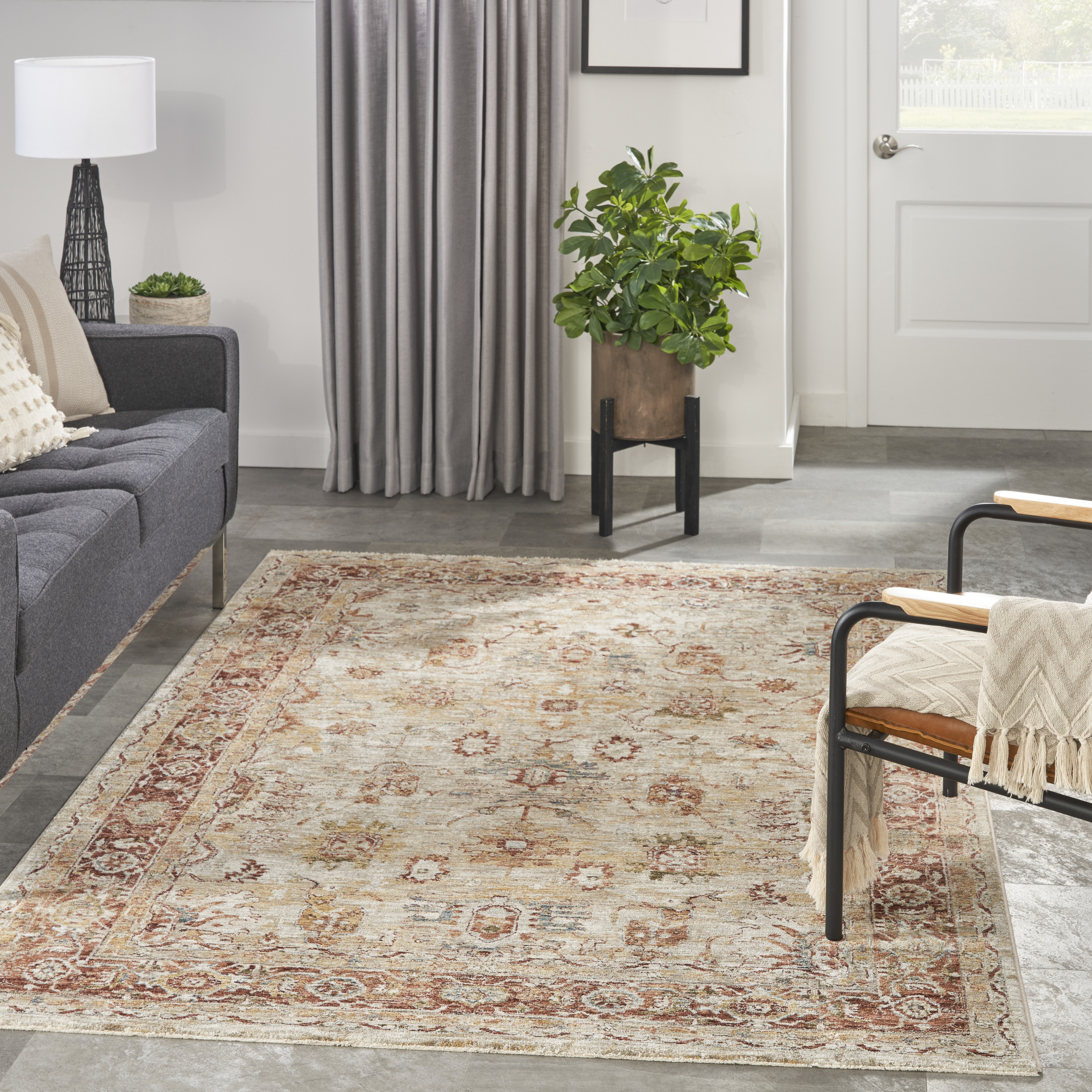 Nourison Sahar 3'11" x 5'11" Ivory Persian Indoor Rug