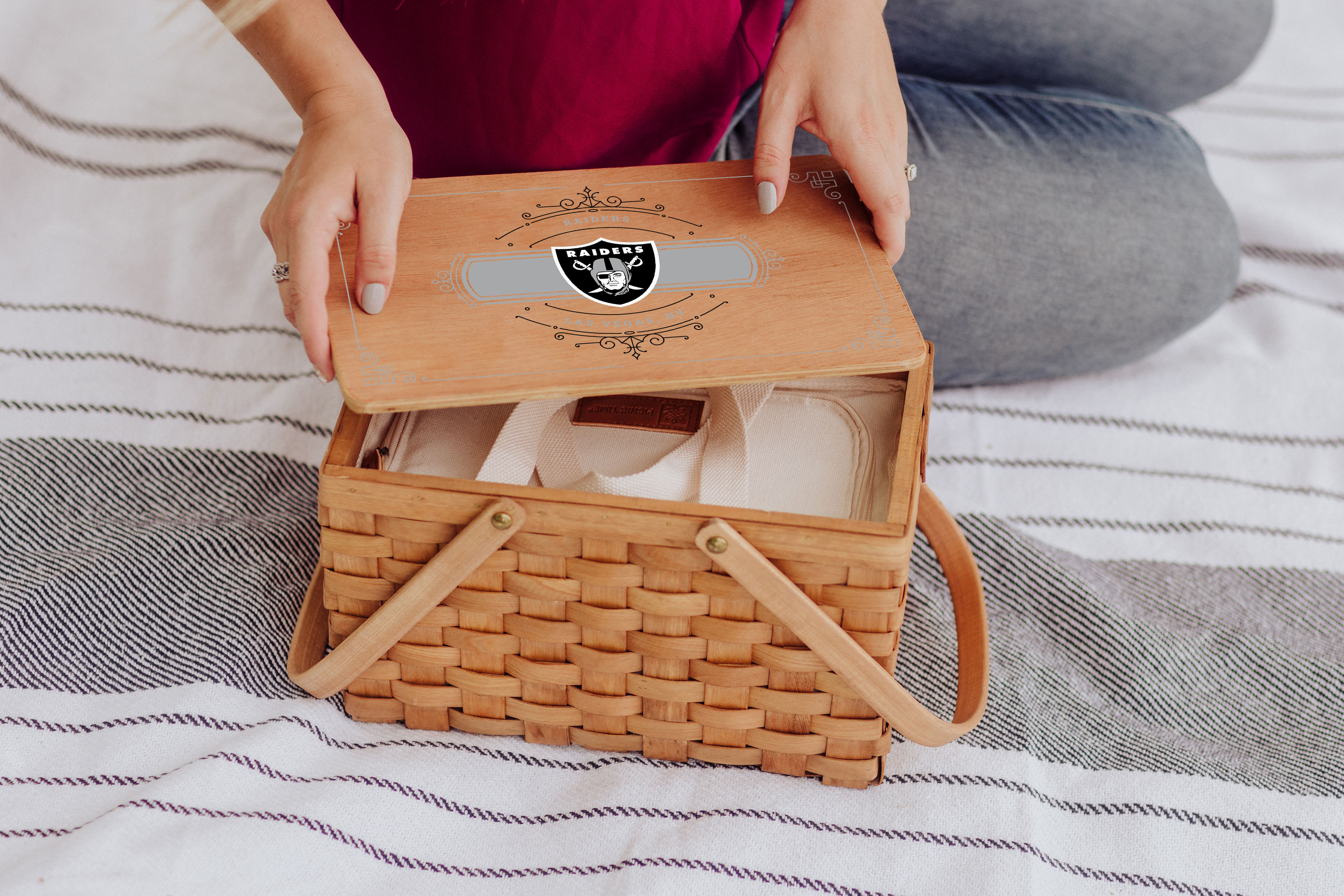 Las Vegas Raiders - Poppy Personal Picnic Basket