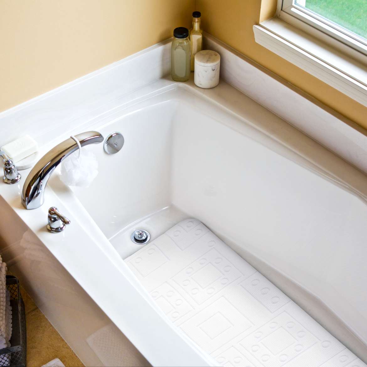 Duck® Brand Safety Grip Tub Mat