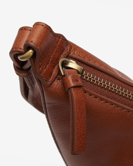 Borsa Laire in pelle a mezzaluna