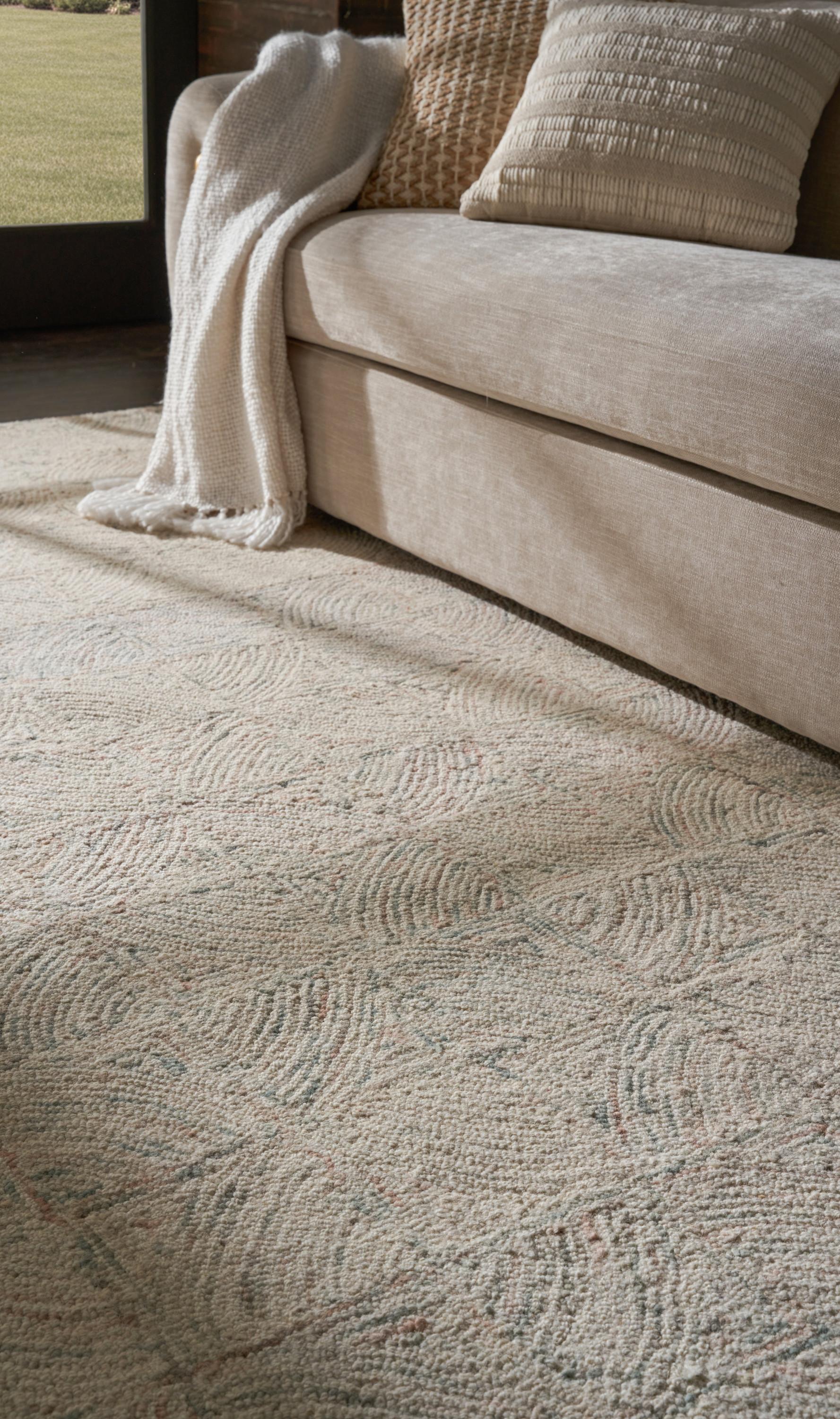 Nourison Interlock 8' x 10'6" Ivory Multicolor Modern Indoor Rug