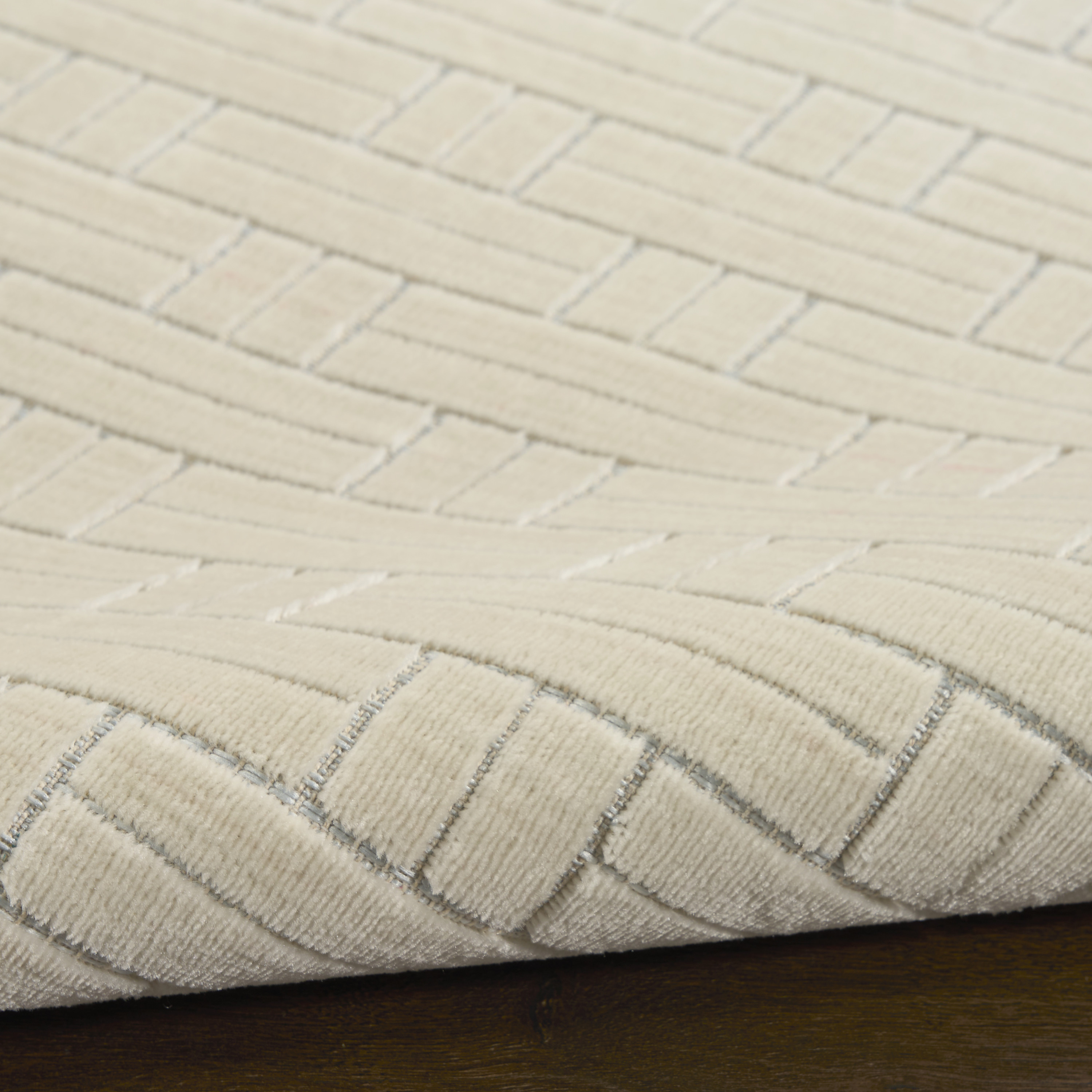 Nourison Washable Charm 2' x 3' Ivory Modern Indoor Rug