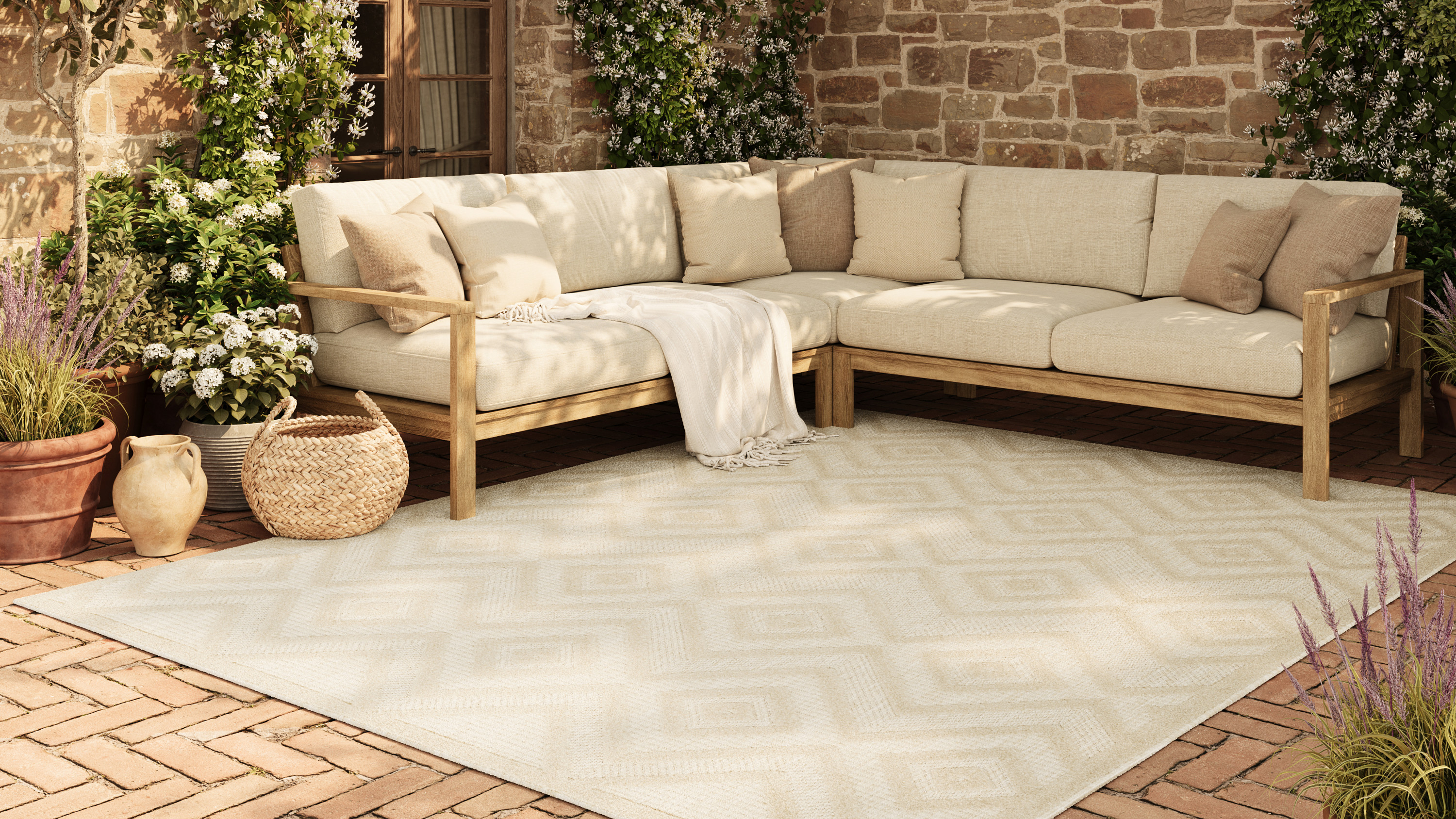 Nourison Versatile 5' x 7' Cream Modern Rug