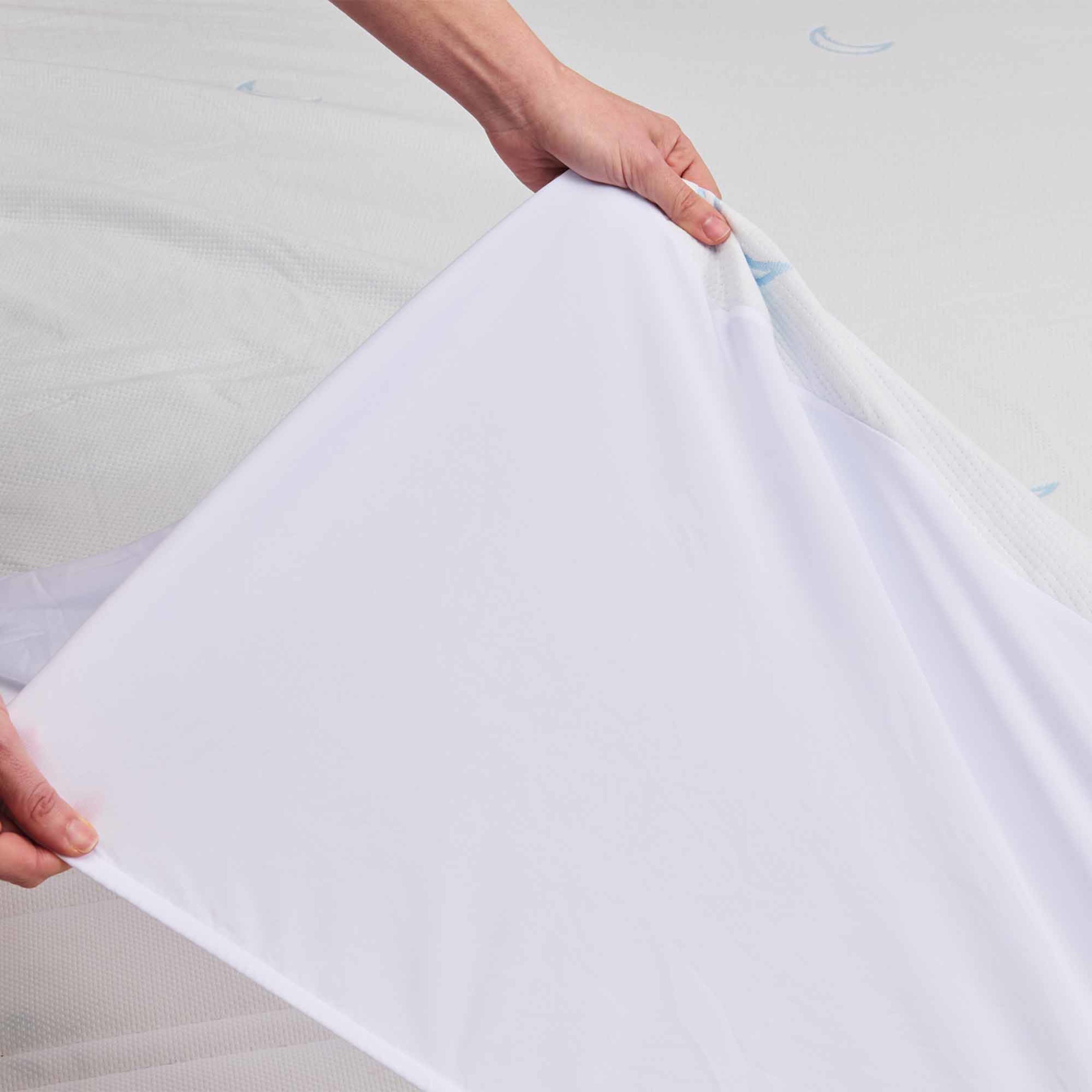 Detail image of the  Bambi Cool Moon Protector from Forty Winks