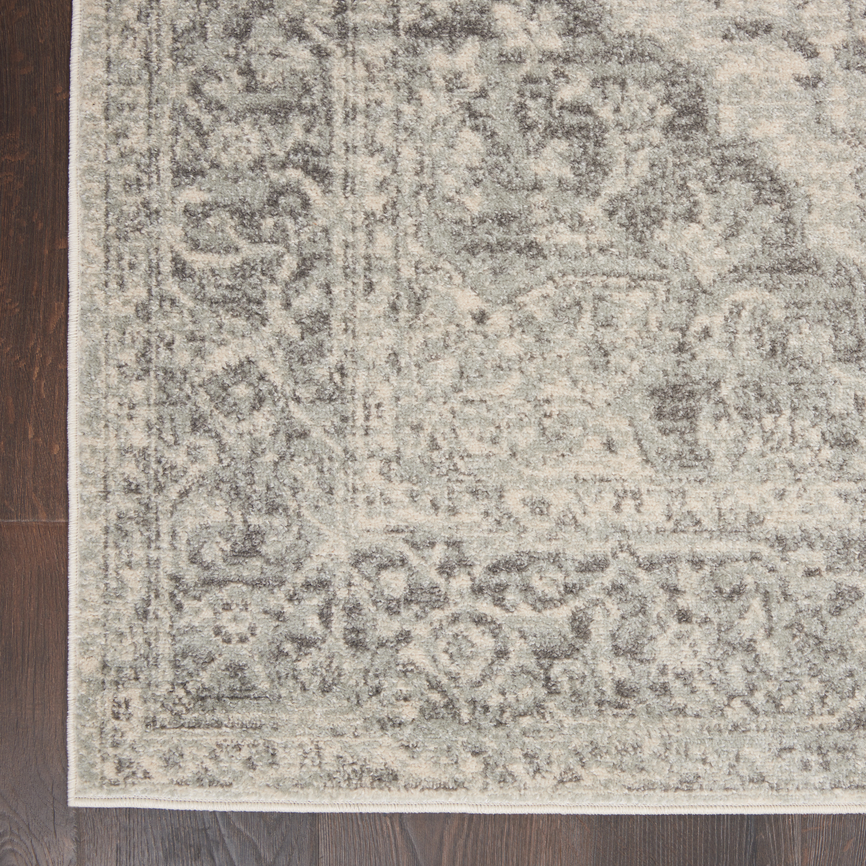 Nourison Tranquil 8' x 10' Ivory Grey Vintage Indoor Rug