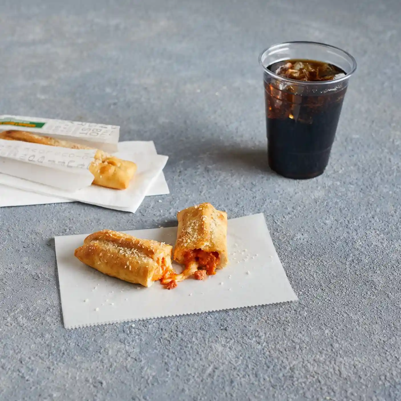 Bosco® Breadstick Stuffed with Sauce, Cheese, and Pepperoni https://images.salsify.com/image/upload/s--F0A-iH8P--/q_25/unjrnbz219hdusab7opz.webp