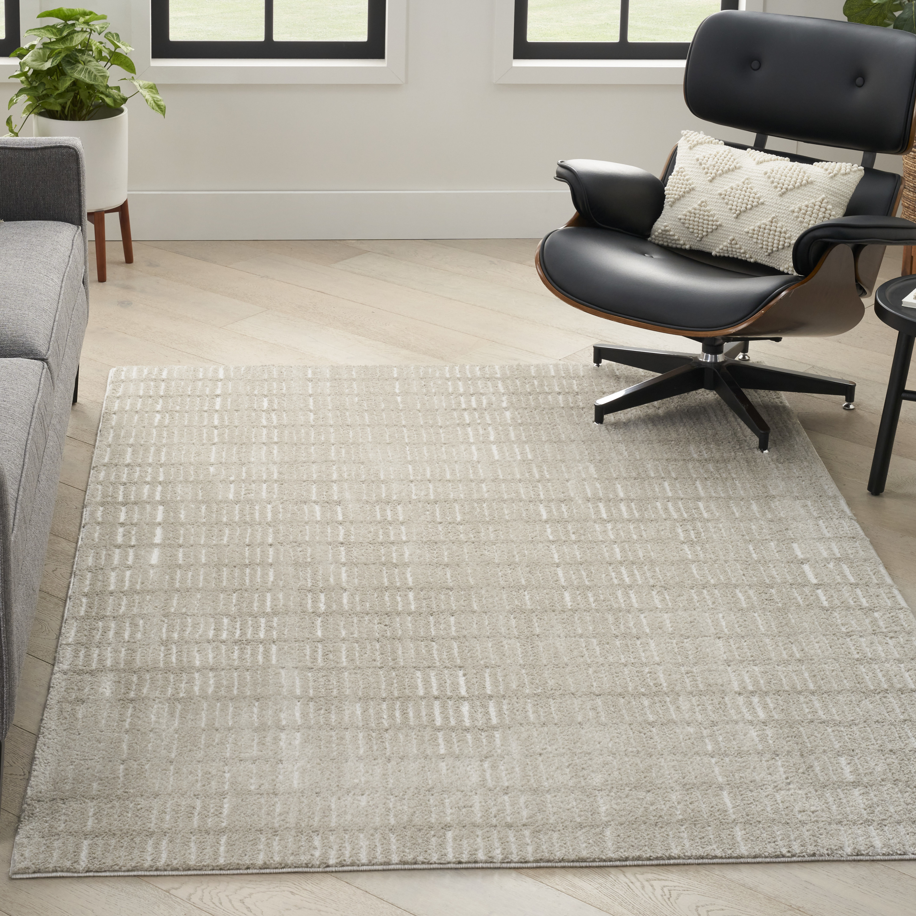 Nourison Modern Comfort 3'11" x 5'11" Grey Ivory Scandinavian Indoor Rug