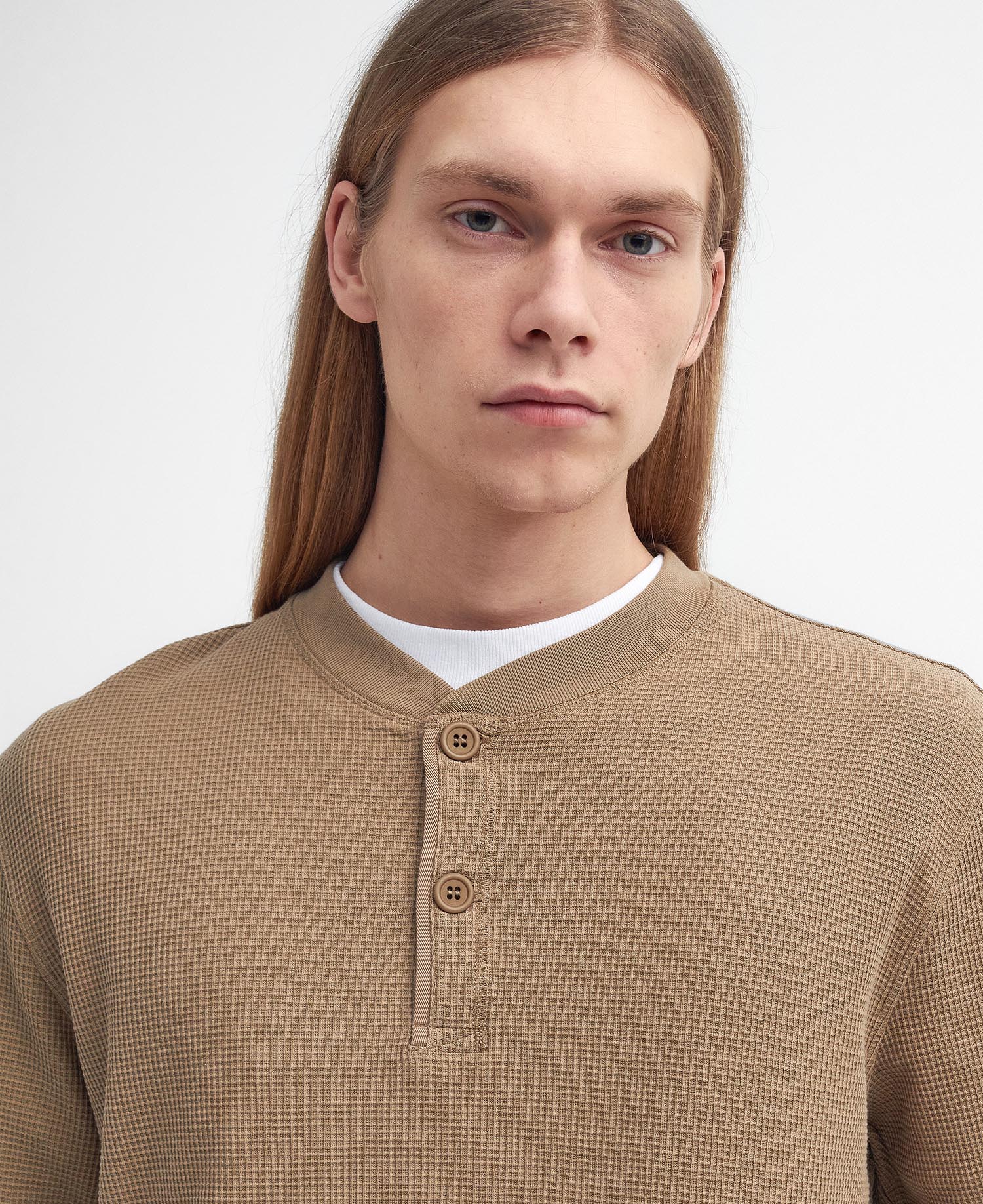 Barbour x Baracuta Henley Relaxed T-Shirt image number 3