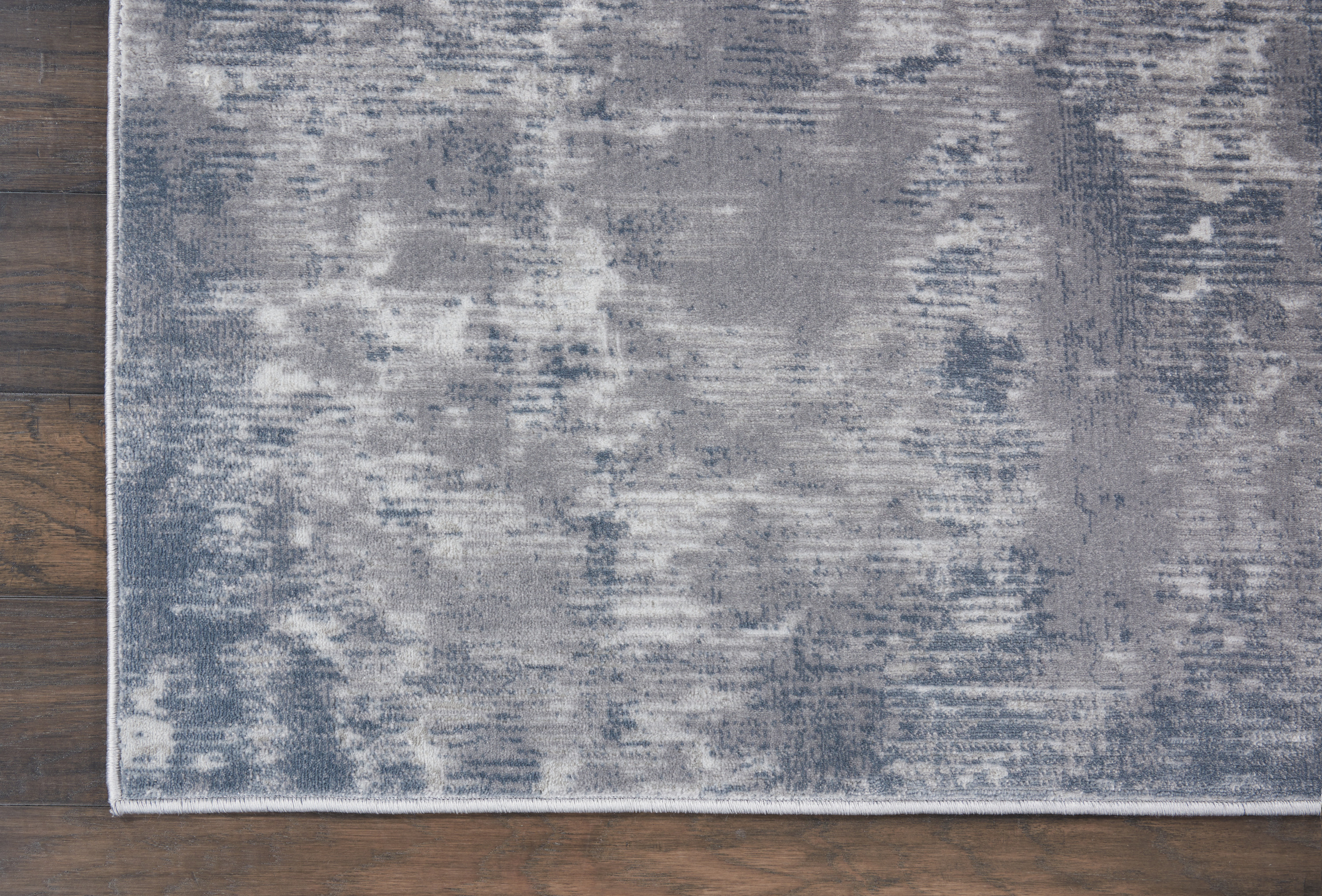 Nourison Rustic Textures 3'11" x 5'11" Grey Modern Indoor Rug