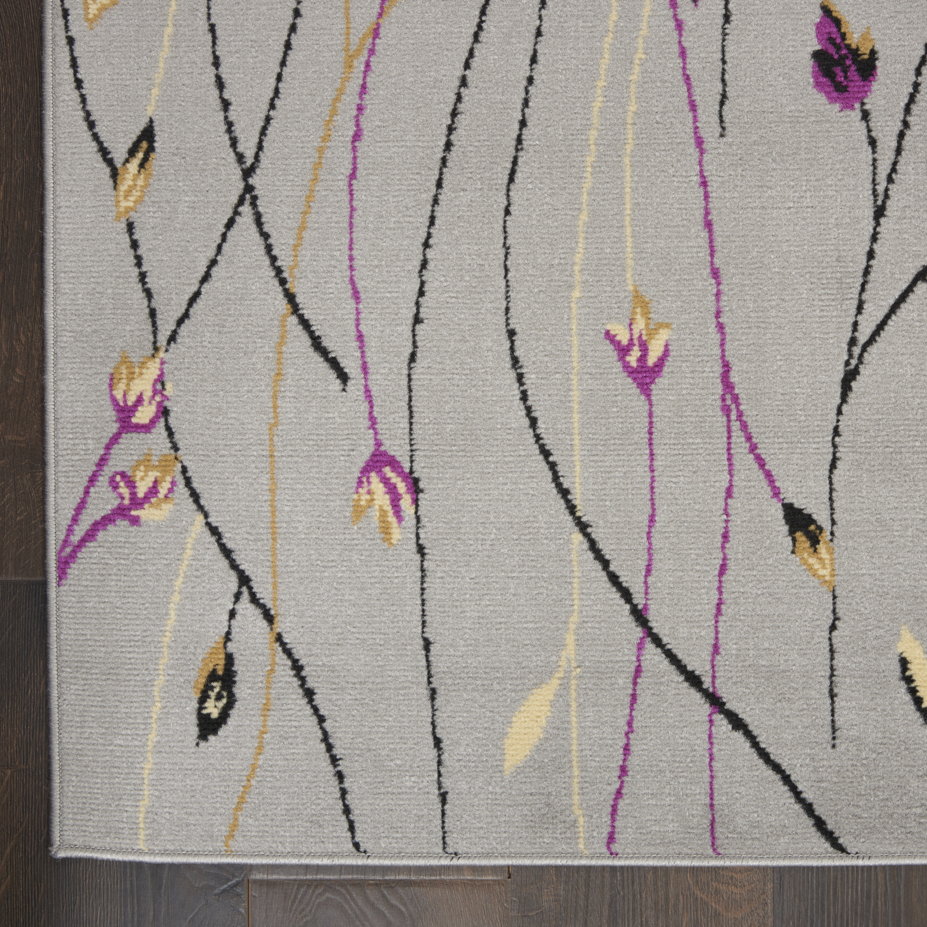 Nourison Grafix 3'9" x 5'9" Grey Contemporary Indoor Rug