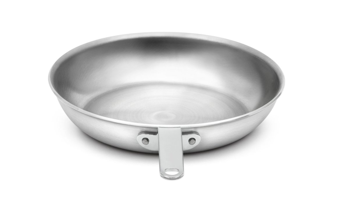 10-inch Wear-Ever® aluminum fry pan with natural finish and plated handle