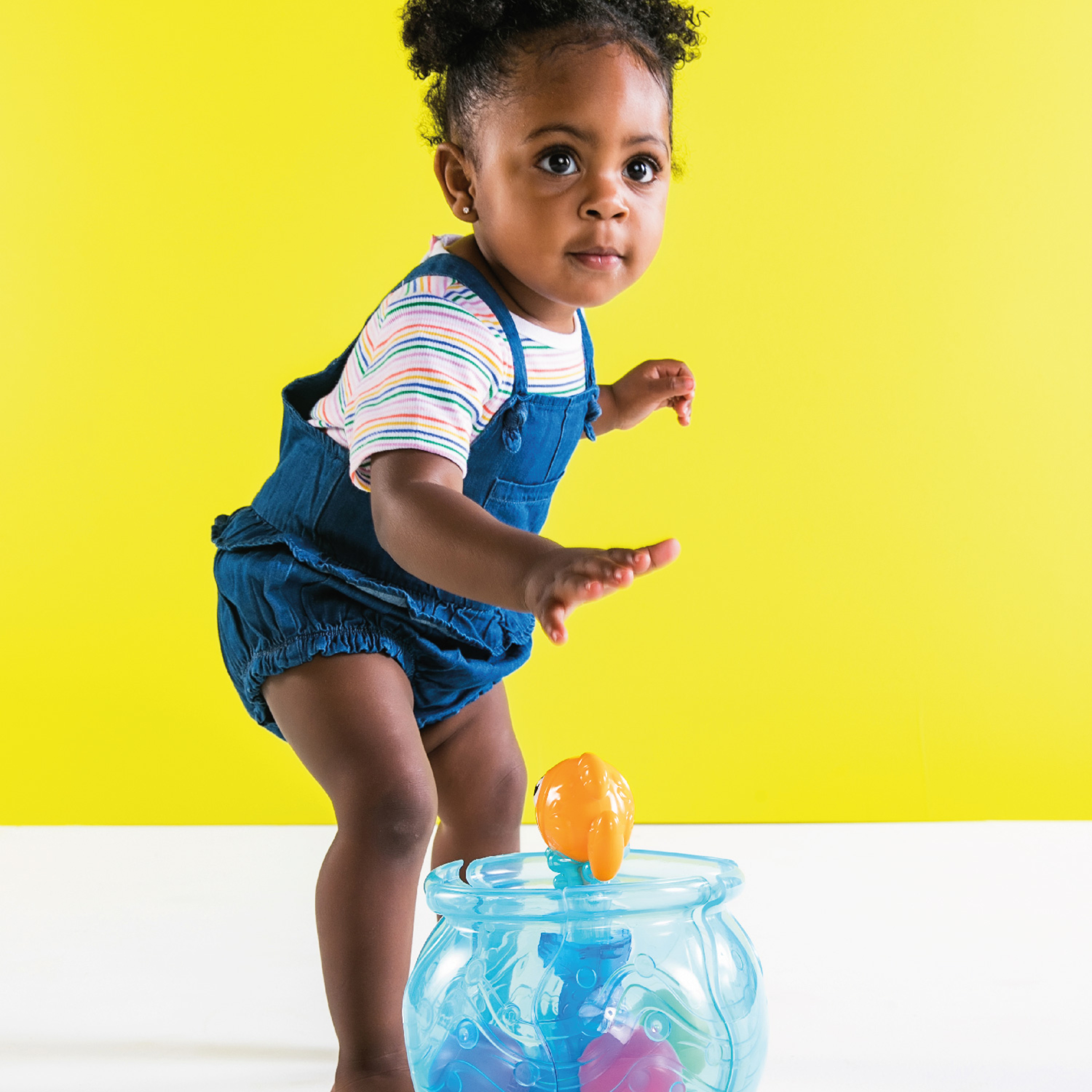Funny Fishbowl™ Activity Toy Bright Starts Kids2