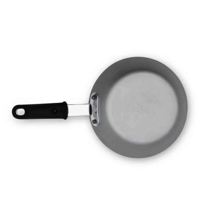 8 ½-inch carbon steel induction fry pan with SteelCoat x3™ nonstick coating and silicone handle
