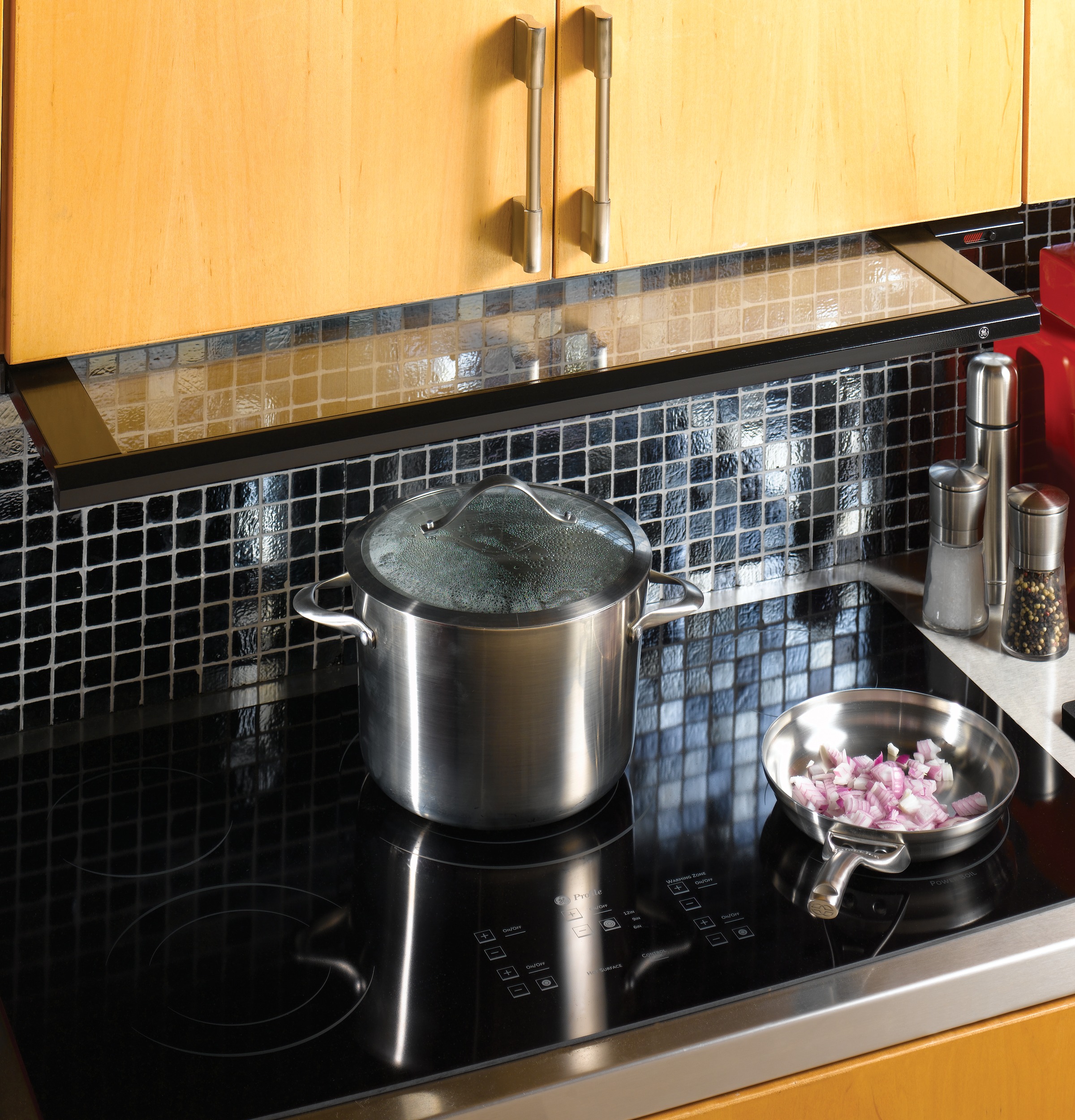 GE Profile™ Series 36