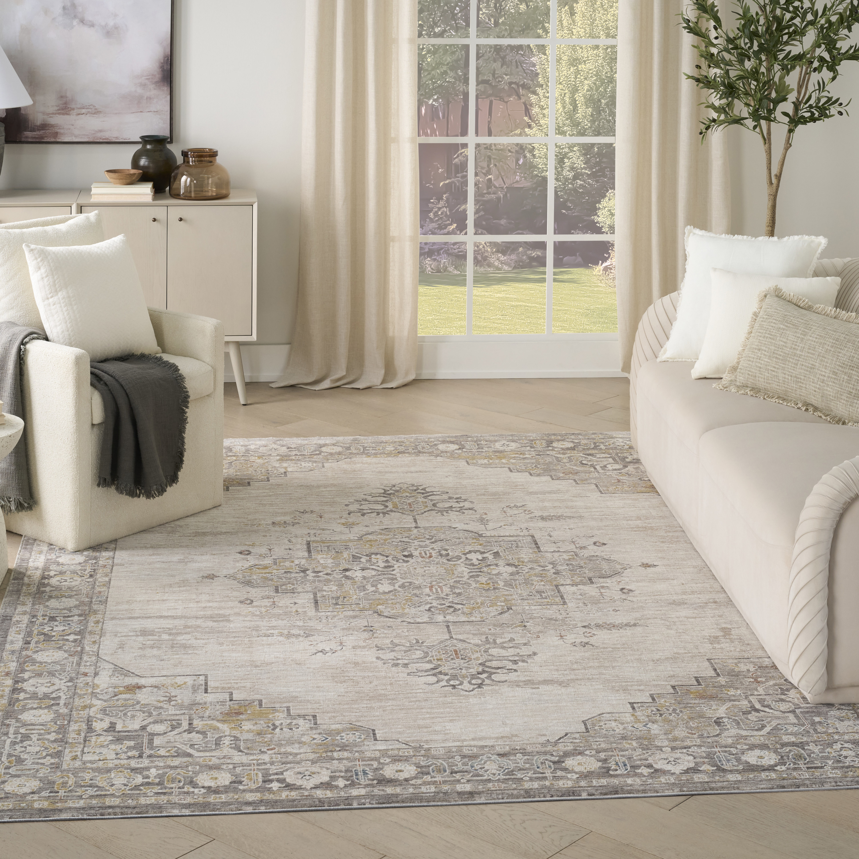 Nourison Antique Fusion 3'11" x 5'10" Ivory Charcoal Vintage Indoor Rug
