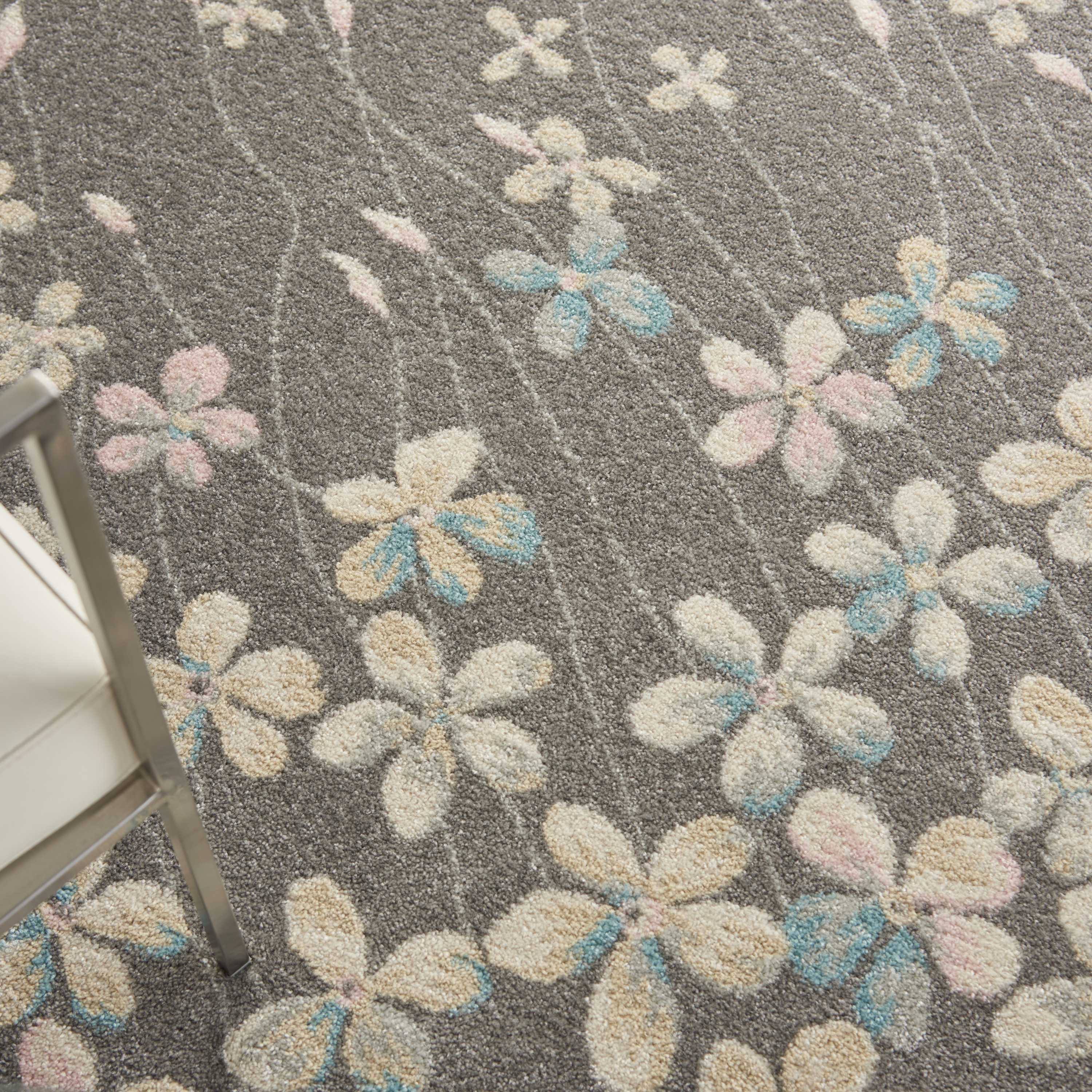 Nourison Tranquil 4' x 6' Grey Beige Contemporary Indoor Rug