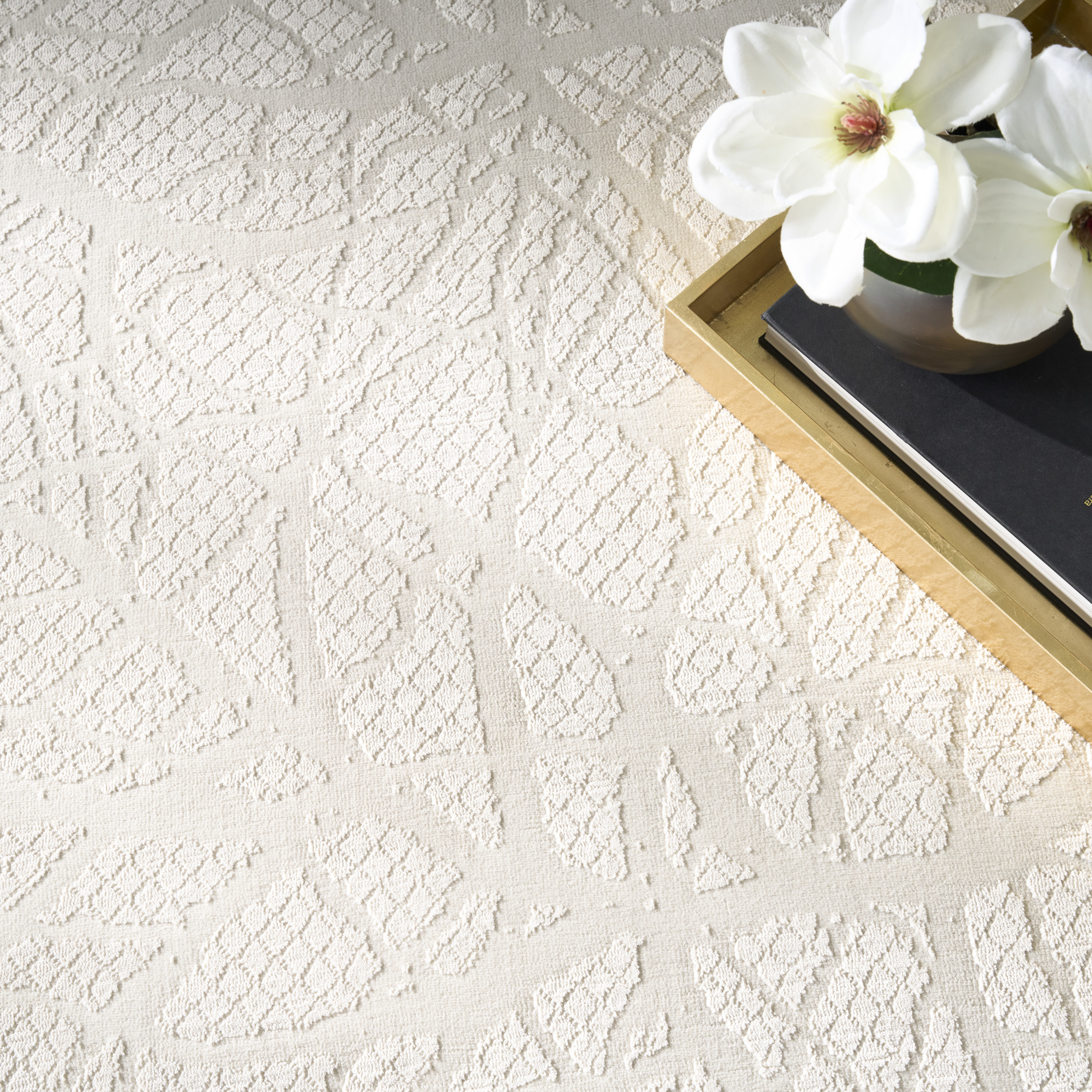 Nourison Desire 5'3" x 7'3" Beige Modern Indoor Rug