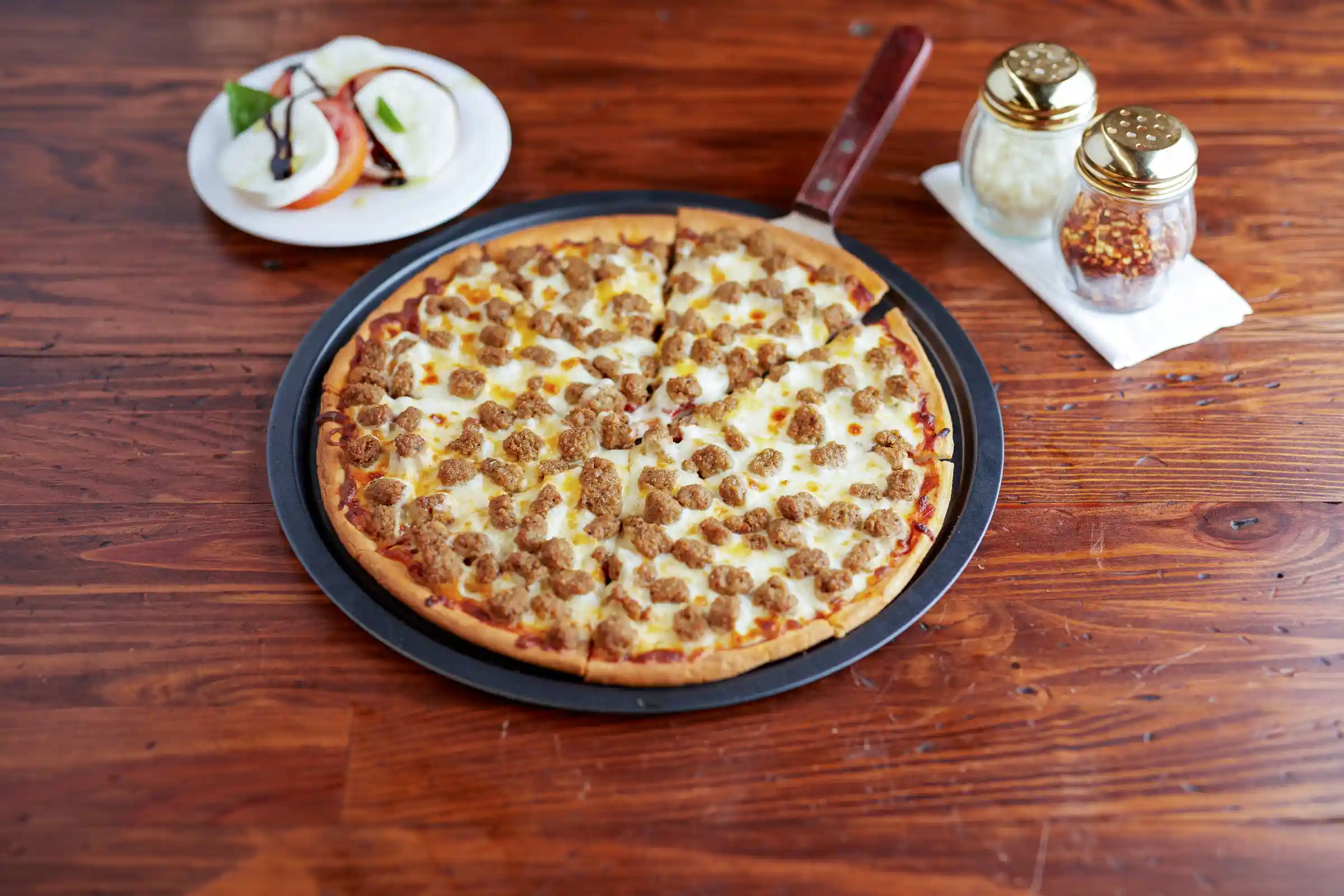 Hillshire Farm® Cooked Pork Pizza Topping (Large Chunk) https://images.salsify.com/image/upload/s--iNf5EOil--/q_25/cwwc0tvvofuaol8acqdr.webp