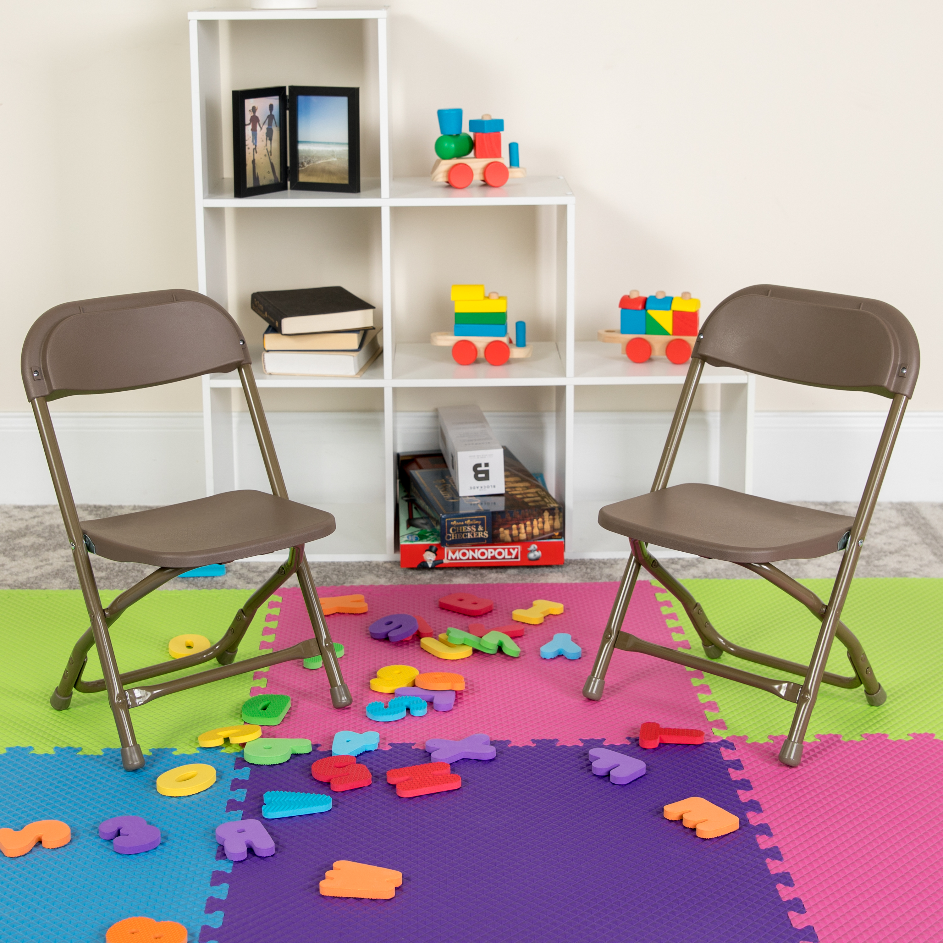 Pack de 2 sillas plegables de plástico blanco para niños - Imagen 12 de 63