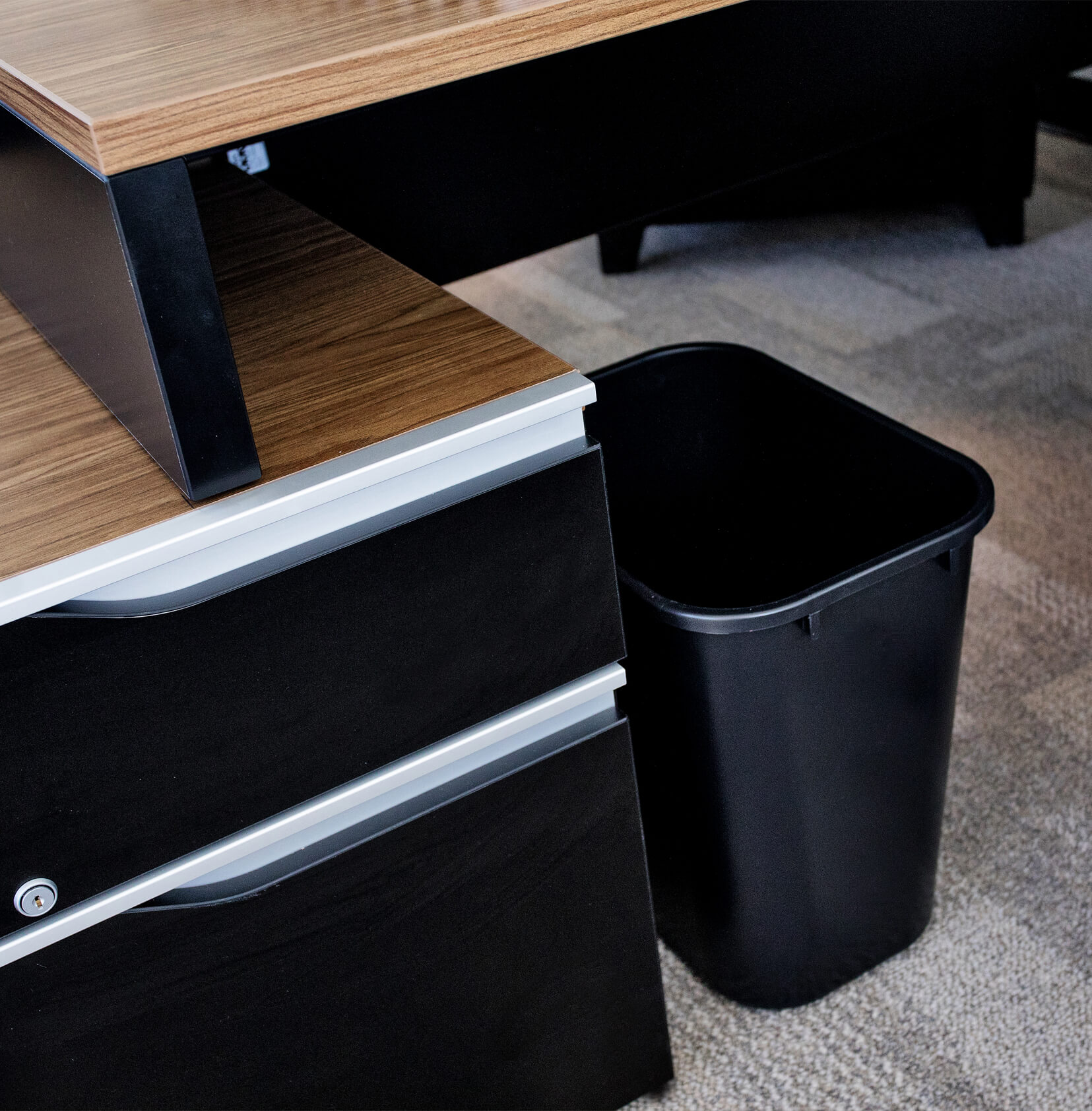 RECYCLING & WASTE BASKET – Body – 28 Q – Mobius Loop – Royal Blue Image 5