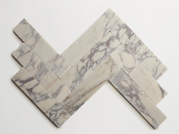 lapidary: girata | blade | calacatta viola | tumbled 