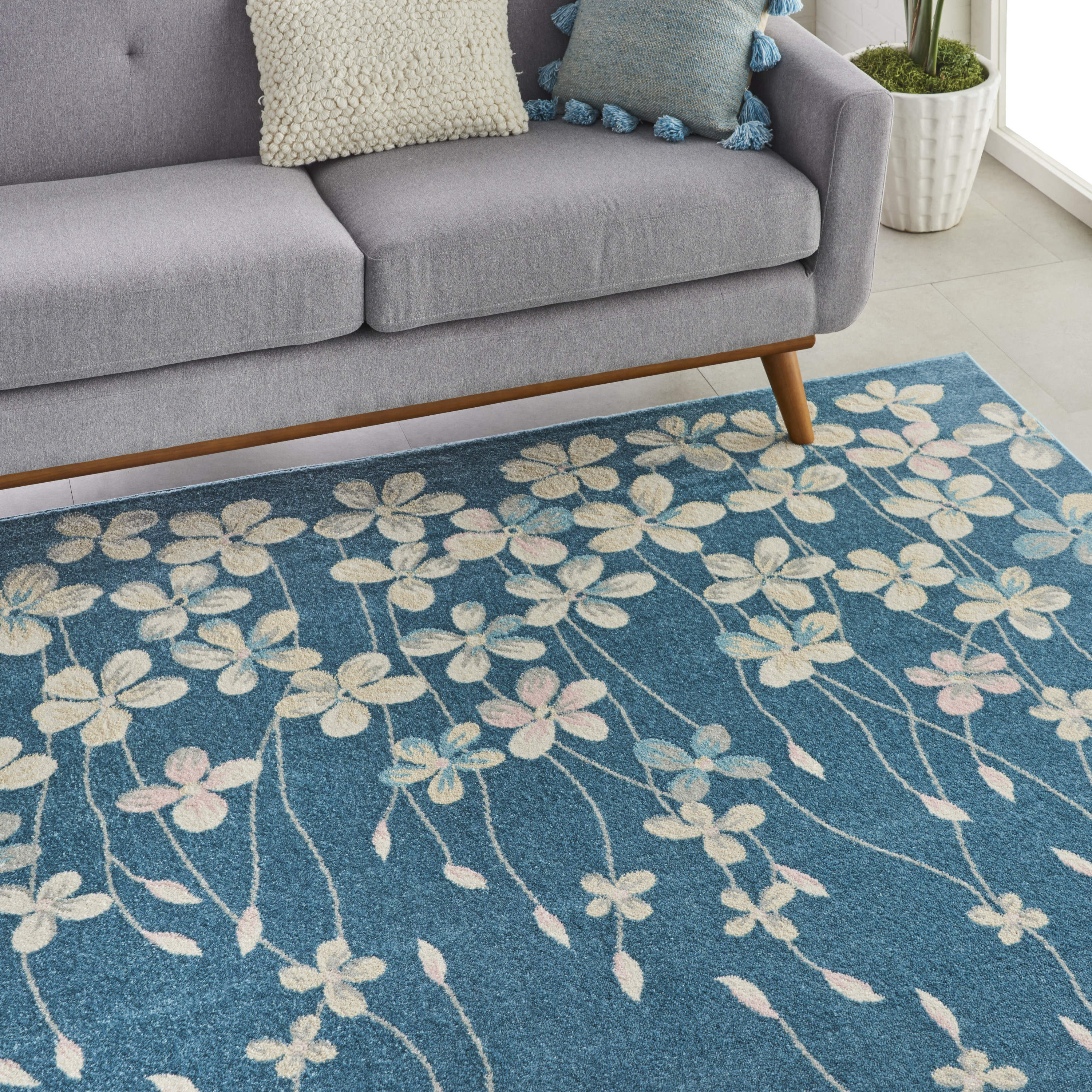 Nourison Tranquil 8' x 10' Turquoise Contemporary Indoor Rug