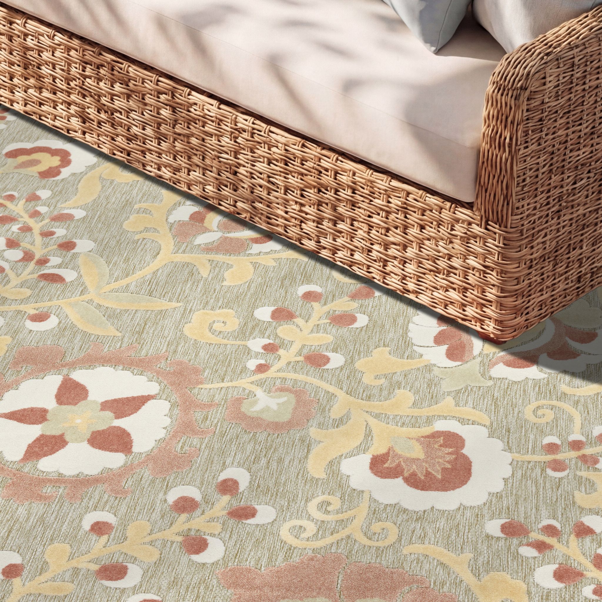 Nourison Aloha 3'6" x 5'6" Sage Rose Farmhouse Rug