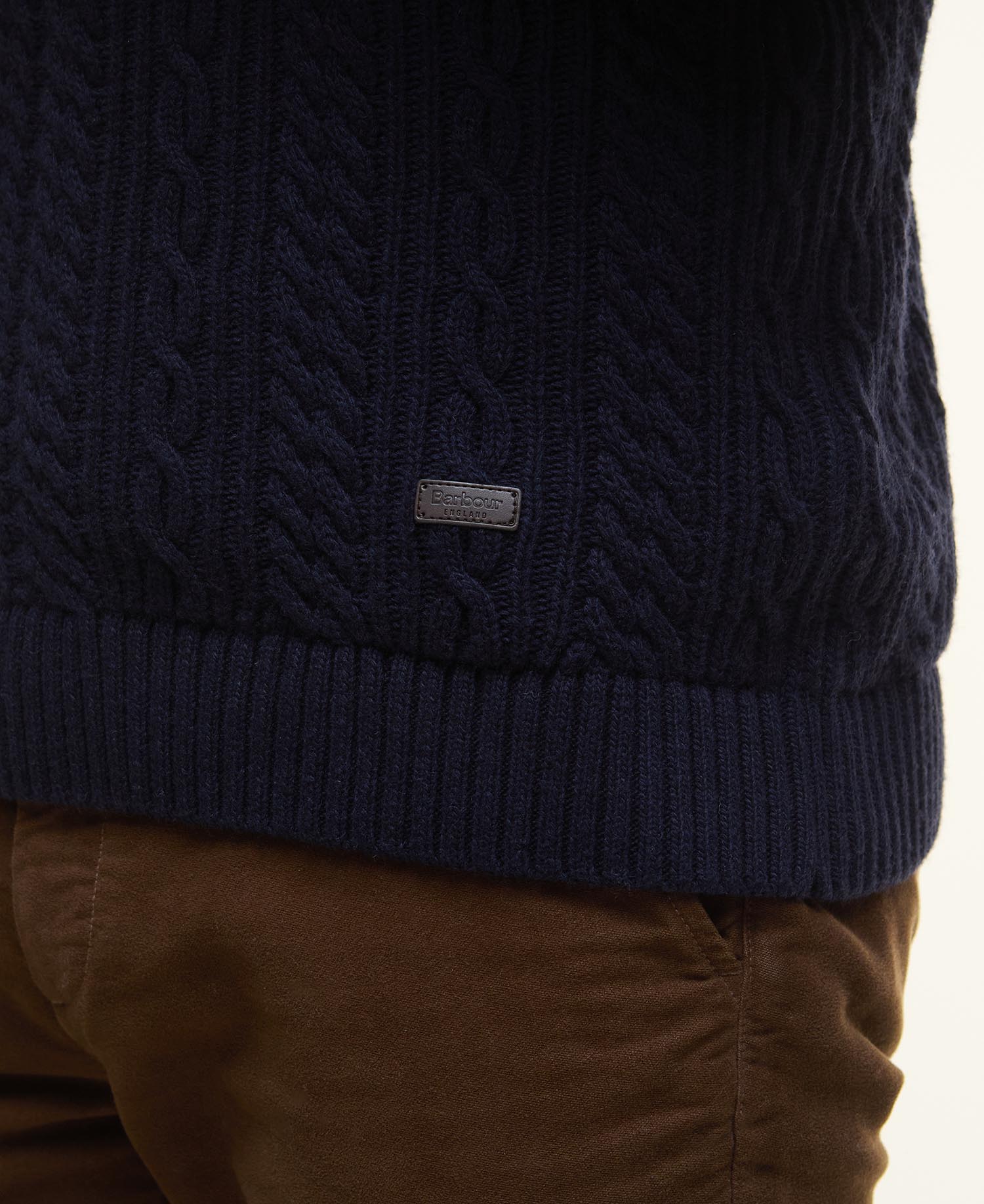 Lowfen Cable-Knit Jumper image number 4
