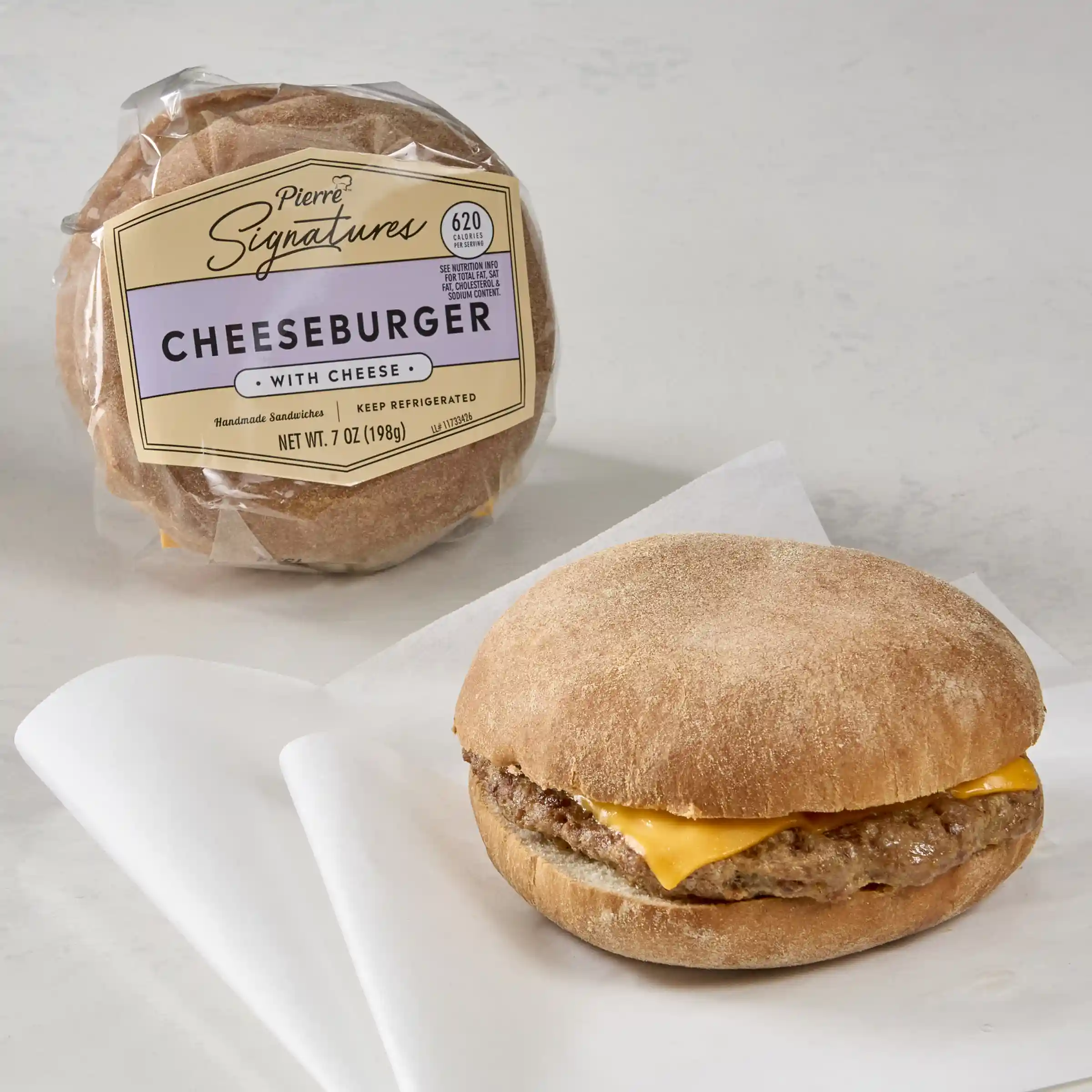 Pierre Signatures® Cheeseburger https://images.salsify.com/image/upload/s--UYae9TFy--/q_25/mob7gr08zcowli6d0brn.webp