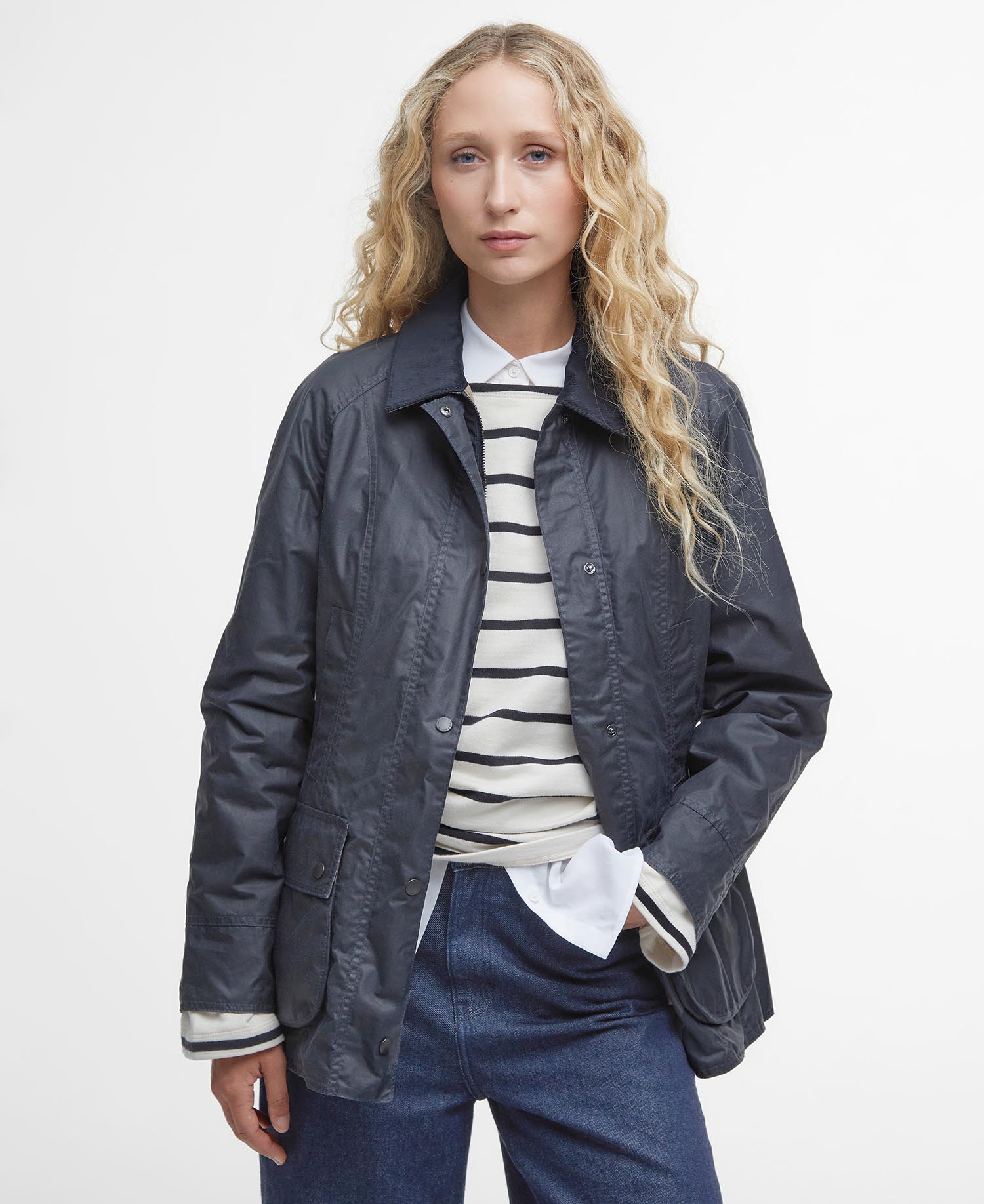 Lightweight Beadnell Waxed Jacket image number 0