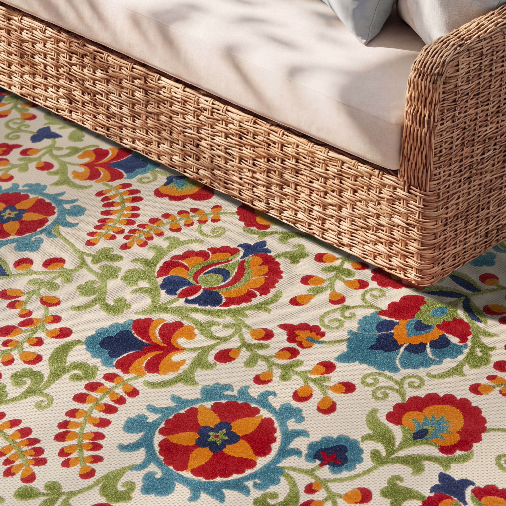 Nourison Aloha 6' x 9' Multicolor Farmhouse Rug