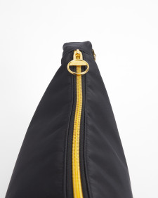 Qualify Sling Bag Classic Black
