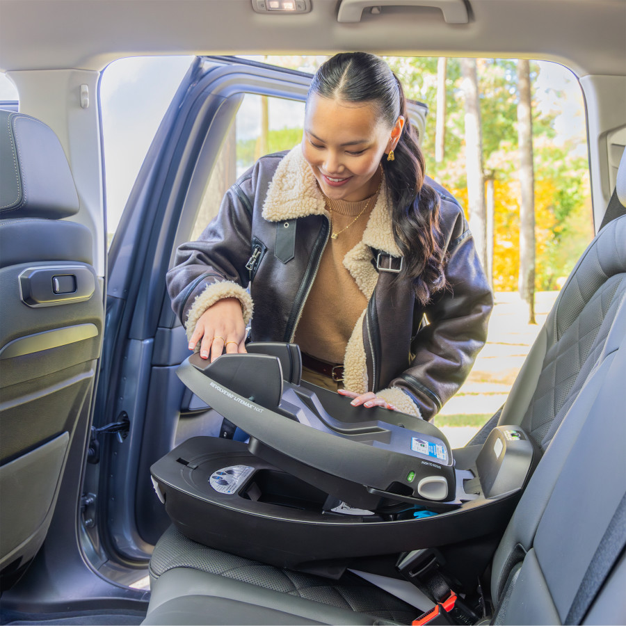 Revolve180 LiteMax NXT Rotating Infant Car Seat with SensorySoothe & Accessory Load Leg - Feature 1