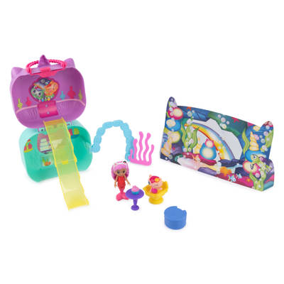 DreamWorks Gabby’s Dollhouse, Mermaid-lantis On-The-Go Playset, with Toy Figures, Surprise Toys & Dollhouse Accessories, Kids Toys for Girls & Boys 3+