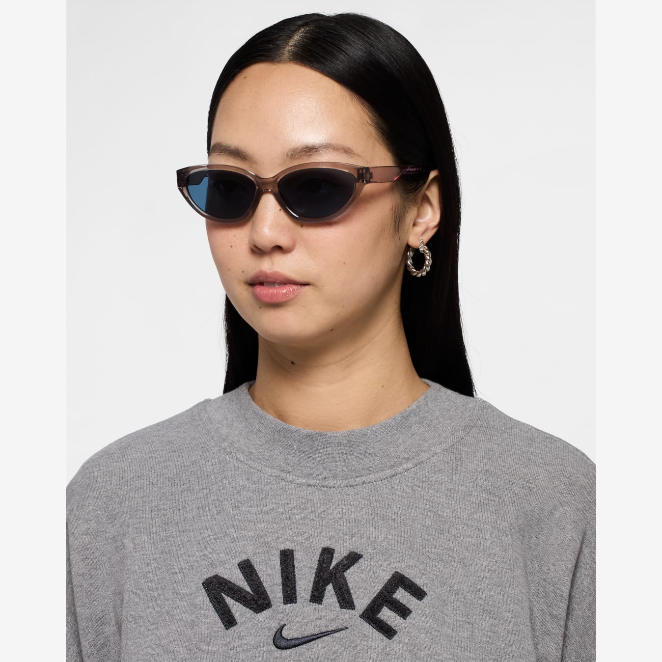 Nike Tide Solar Lifestyle Image 2