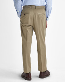 Pantaloni chino Ted con vestibilità rilassata 