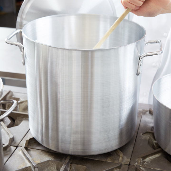 24-quart Arkadia™ aluminum stockpot in natural finish