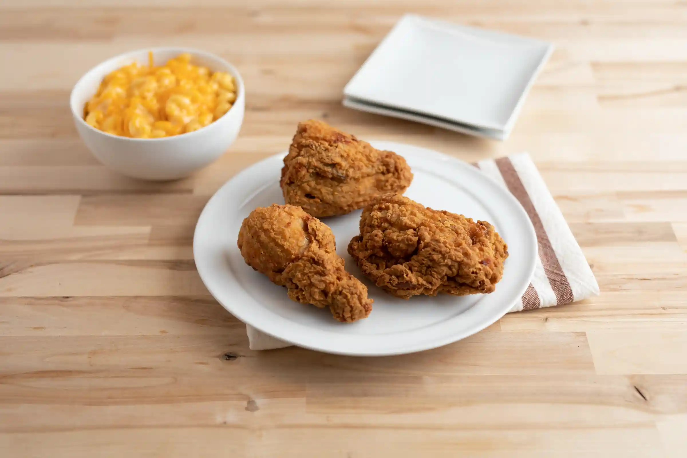 Tyson® Fully Cooked Breaded Assorted Chicken Pieces _image_01