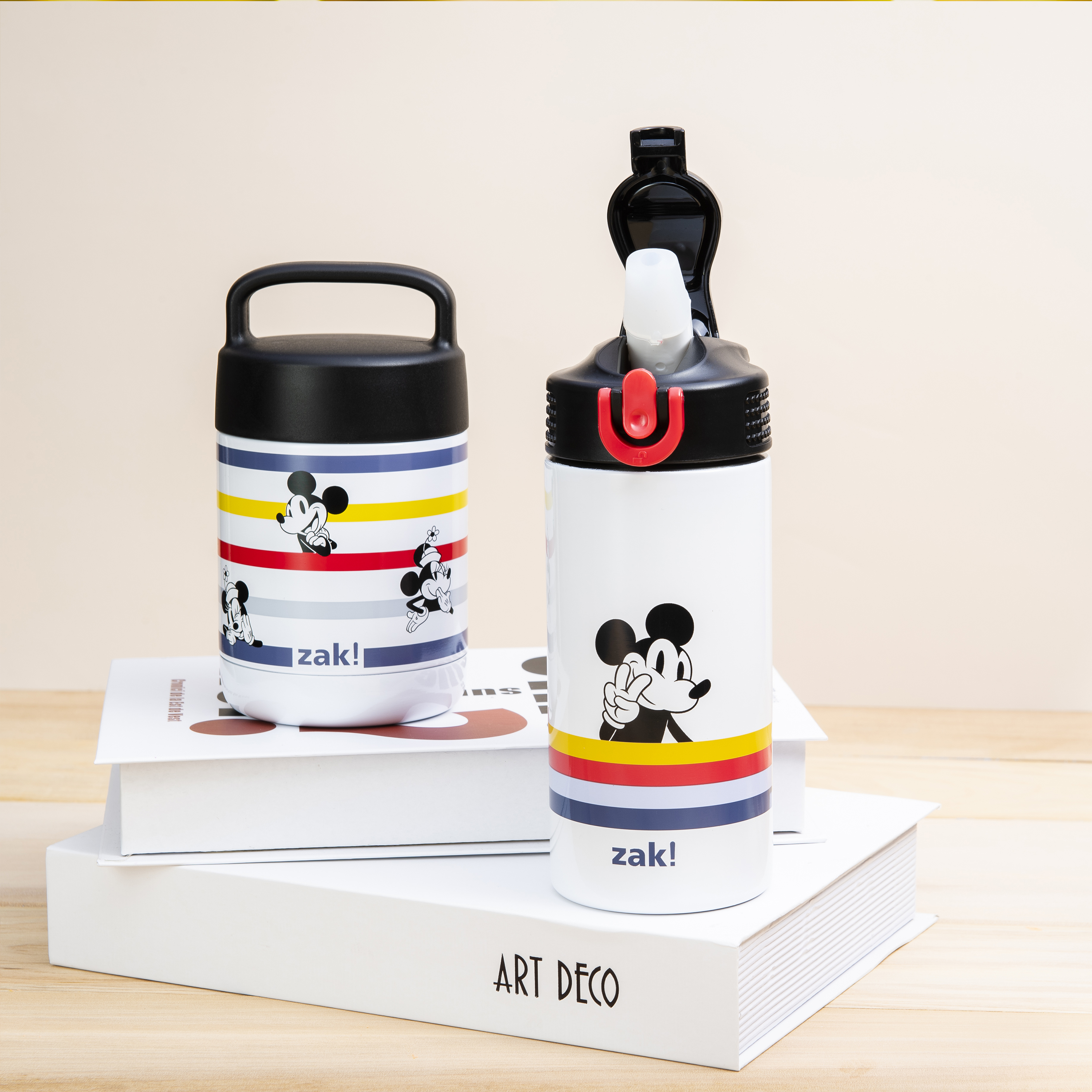 Disney 14 ounce Stainless Steel Vacuum Insulated Water Bottle, Mickey Mouse and Minnie Mouse slideshow image 9 Disney 14 ounce Stainless Steel Vacuum Insulated Water Bottle, Mickey Mouse and Minnie Mouse slideshow image 9