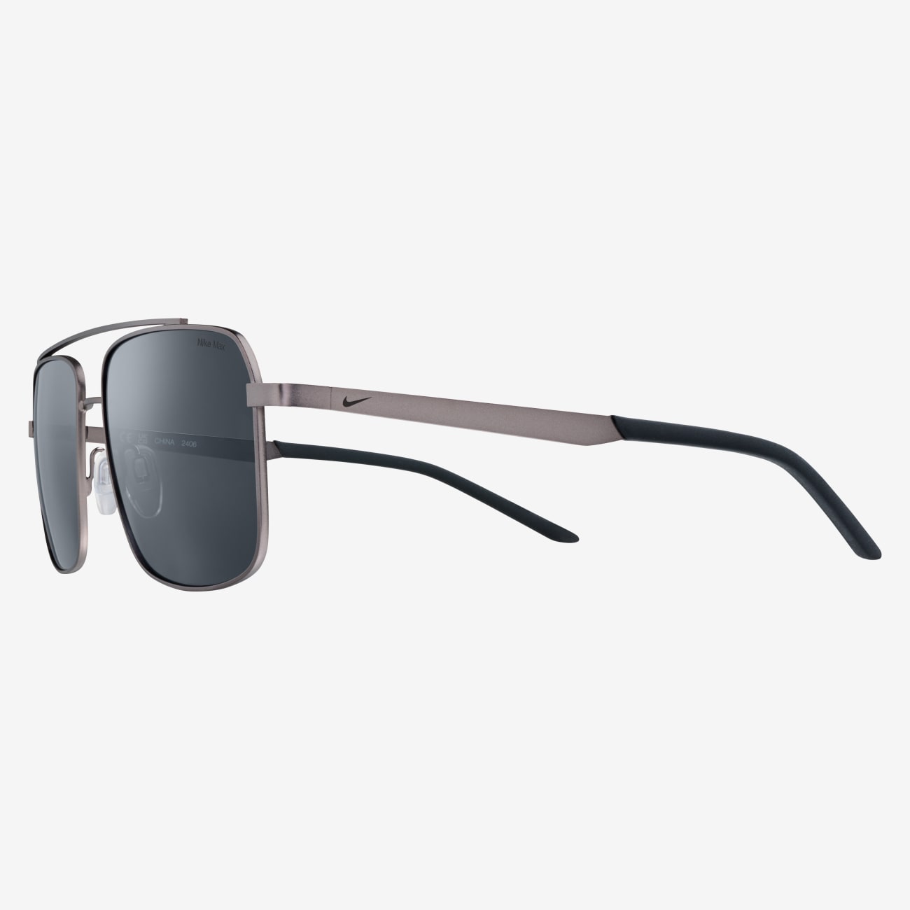 Nike Traveler Strike Polarized Temple Image