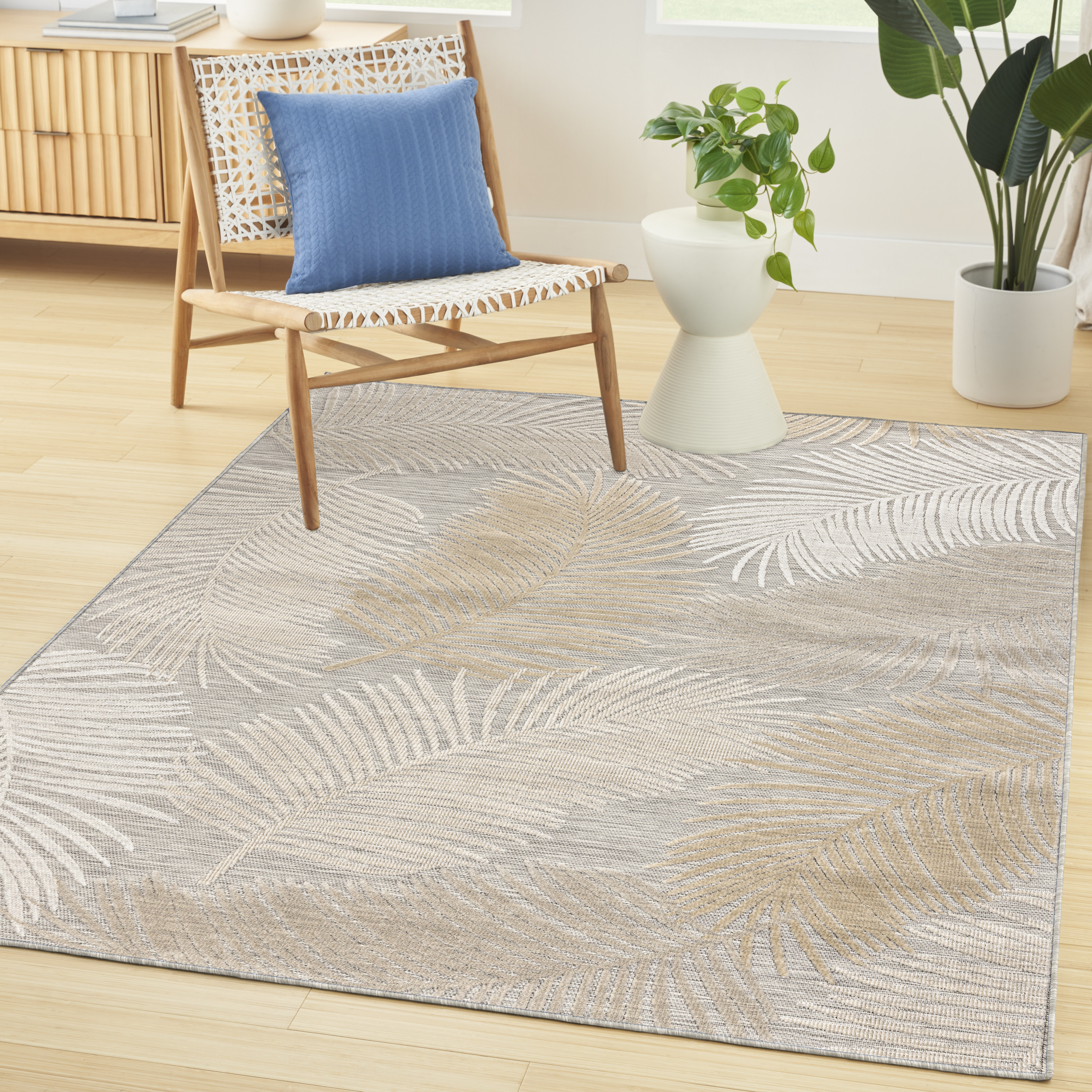 Nourison Suncoast 5'3" x 7'3" Grey Tropical Rug