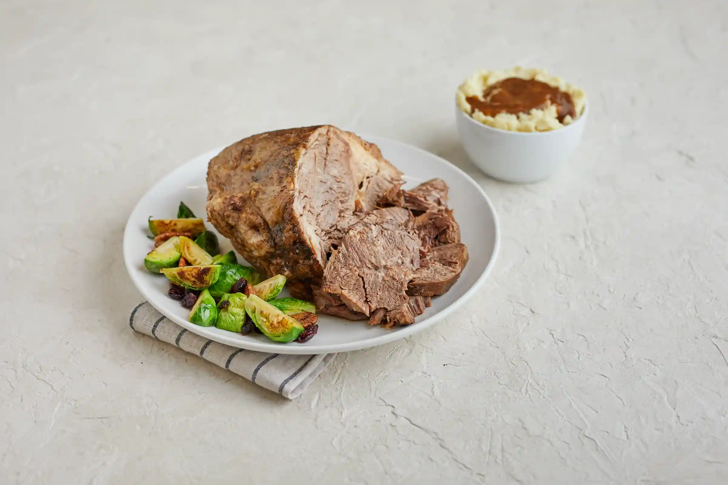 Hillshire Farm® Fully Cooked Beef Bottom Round Pot Roast _image_1