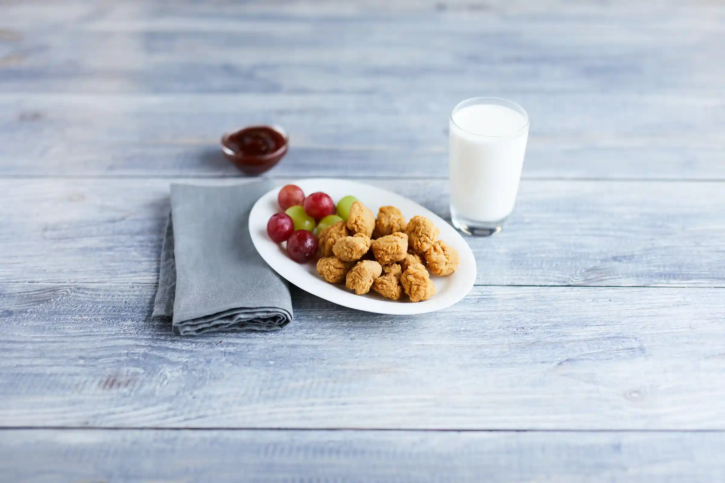 Tyson® Fully Cooked Whole Grain Breaded Popcorn Chicken Bites® Chicken Chunks CN, 0.257 oz. _image_11