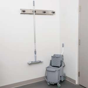 Unger, SmartColor Floor Pack, 32qt, Mop Bucket w/ Sidepress Wringer and Drain, Gray