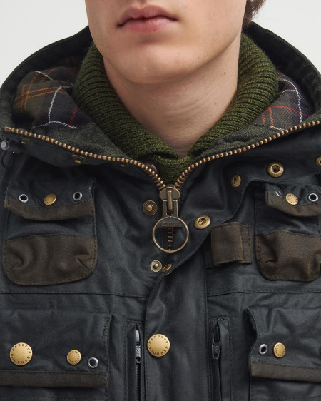 Barbour x TO KI TO Wachsjacke Military