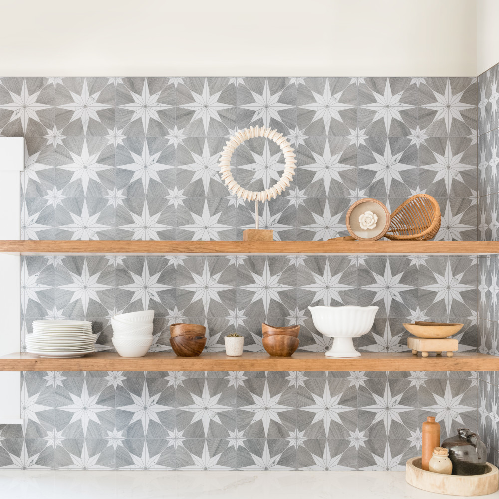 Llama Stella Loire Verso Silver Smoke 9-3/4 in. x 9-3/4 in. Porcelain Floor and Wall Tile