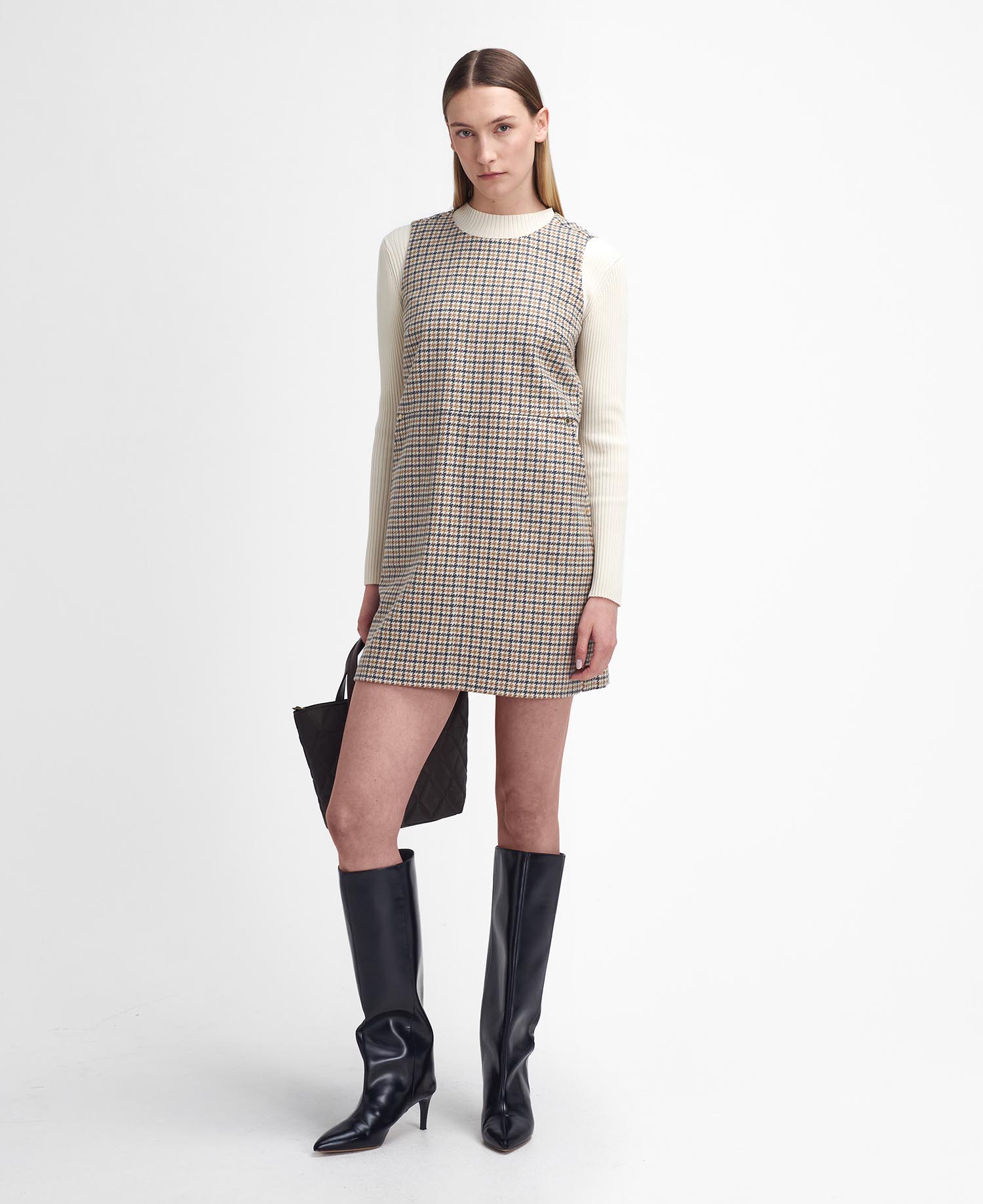 Deanna Sleeveless Shift Dress image number 0